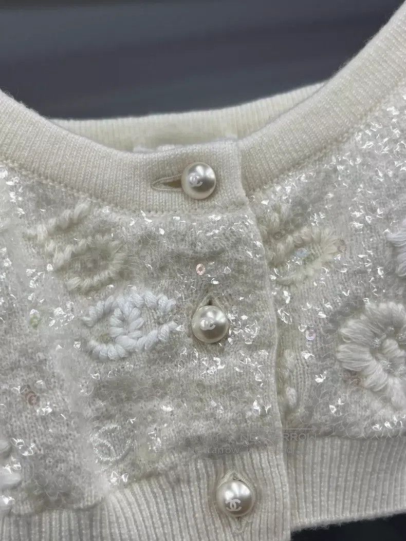 Chanel Chanel White heavy-embroidered sequin diamond-encrusted su Size XXS / US 00 / IT 34 - 2 Thumbnail
