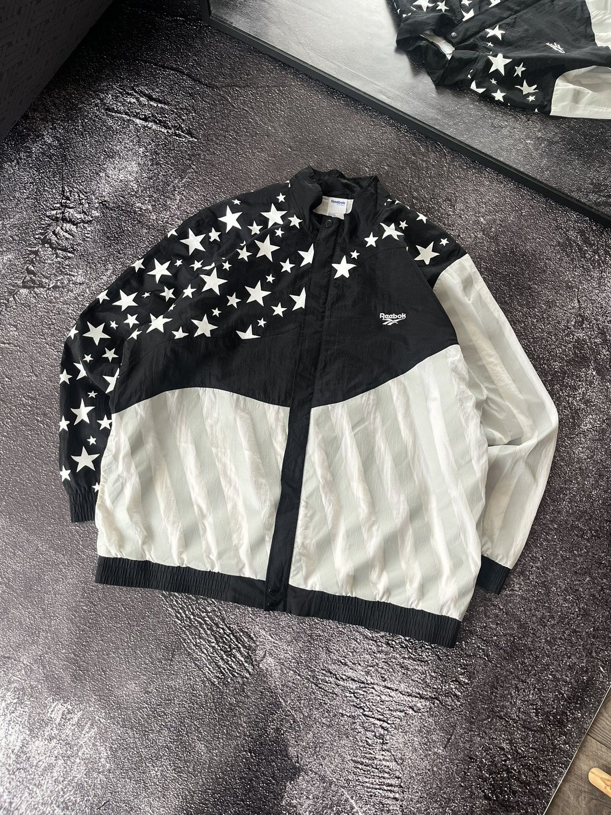 Reebok Man Light Jacket Reebok Vintage Star/Stripe Logo Y2k Black Size US XXL / EU 58 / 5 - 3 Thumbnail