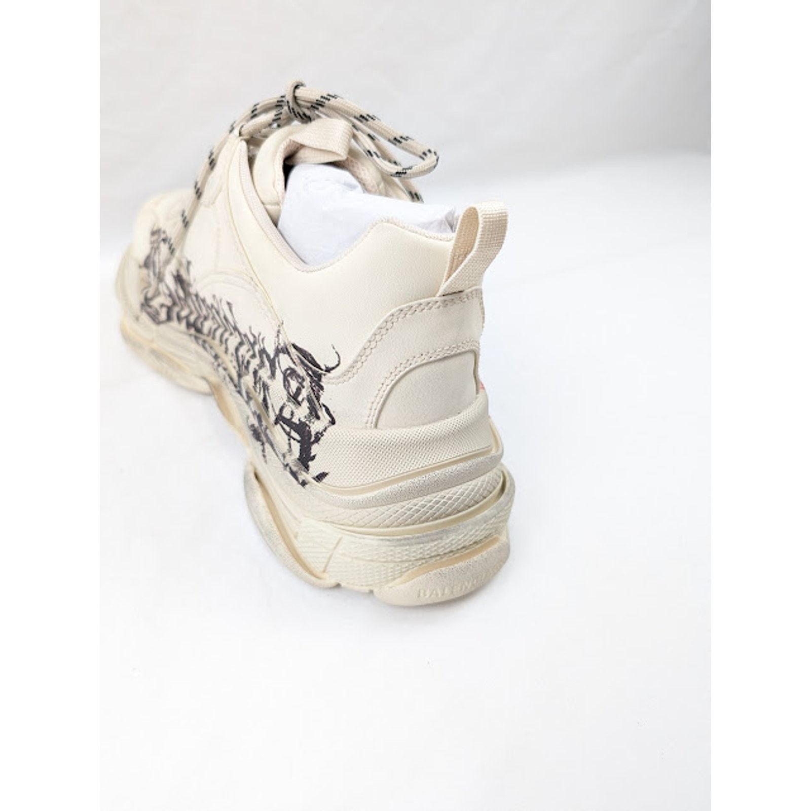 Balenciaga o1rshd1 Q:2 / Triple S Low-Top Sneakers in White/Red/Black Size US 10 / EU 43 - 12 Thumbnail