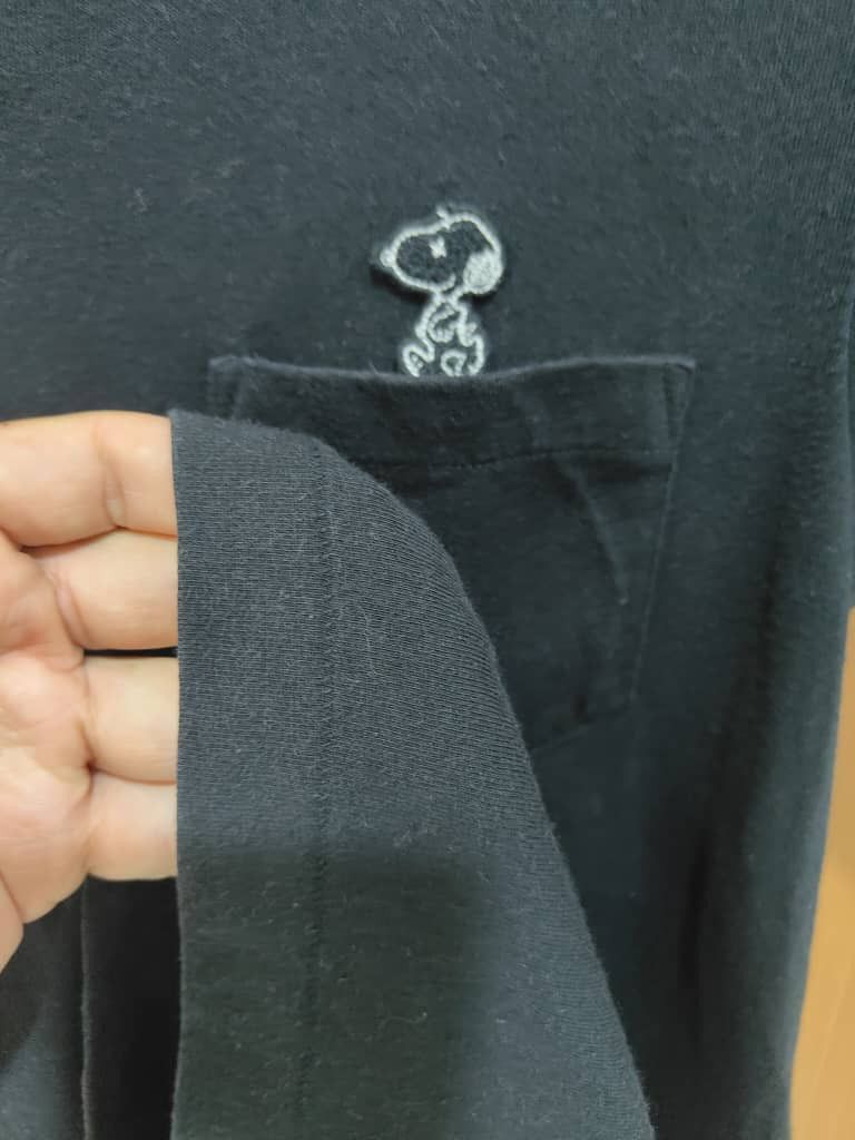 Kaws × Peanuts × Uniqlo vintage KAWS x Uniqlo x Peanuts Snoopy Pocket Tee Size US S / EU 44-46 / 1 - 1 Thumbnail