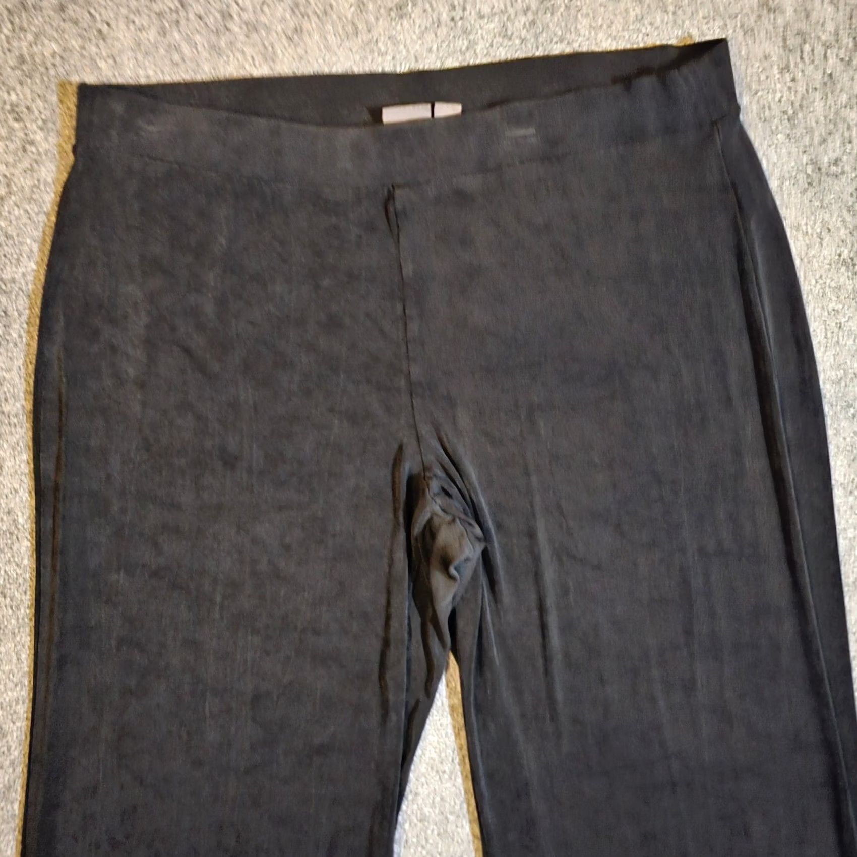 Vintage Chicos Pants Womens XL Black Wide-Leg Slinky Pull On No Iron Career Casual Dress Pants Womens XL Black Wide-Leg Size 40" / US 18 - 2 Thumbnail