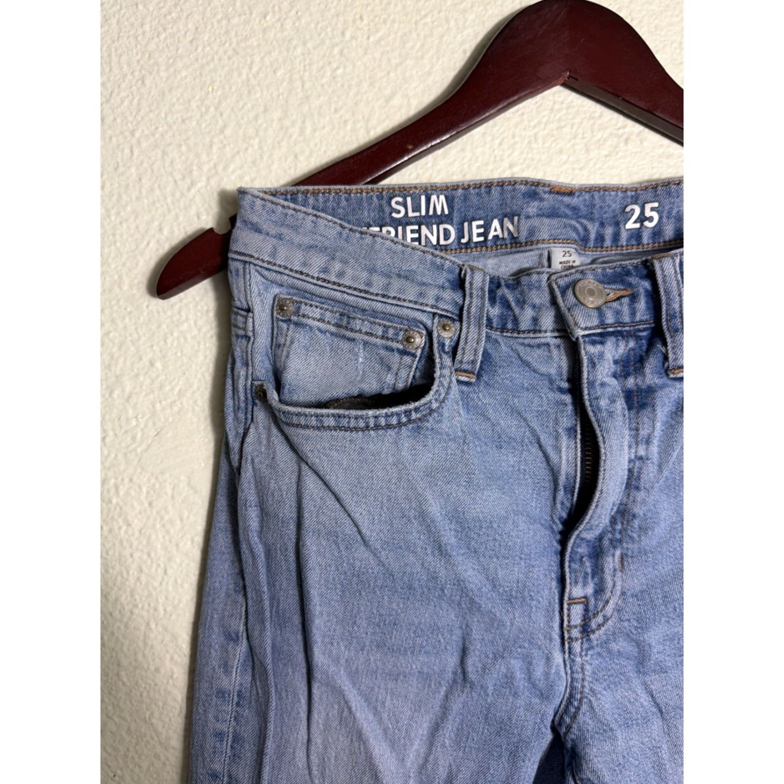 J.Crew VINTAGE j crew Slim Boyfriend Jeans Size 25 Light Wash 26x27 Womens Jeans Blue Slimming Size 42" / US 20 - 5 Thumbnail