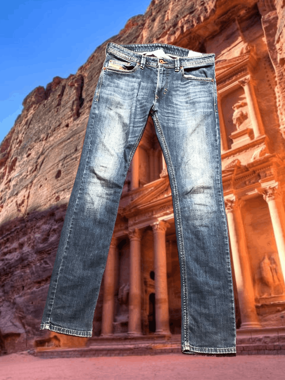 Diesel Vintage Distressed Thrashed Jeans Y2K DIESEL THAVAR Size 32" / US 10 / IT 46 - 1 Thumbnail