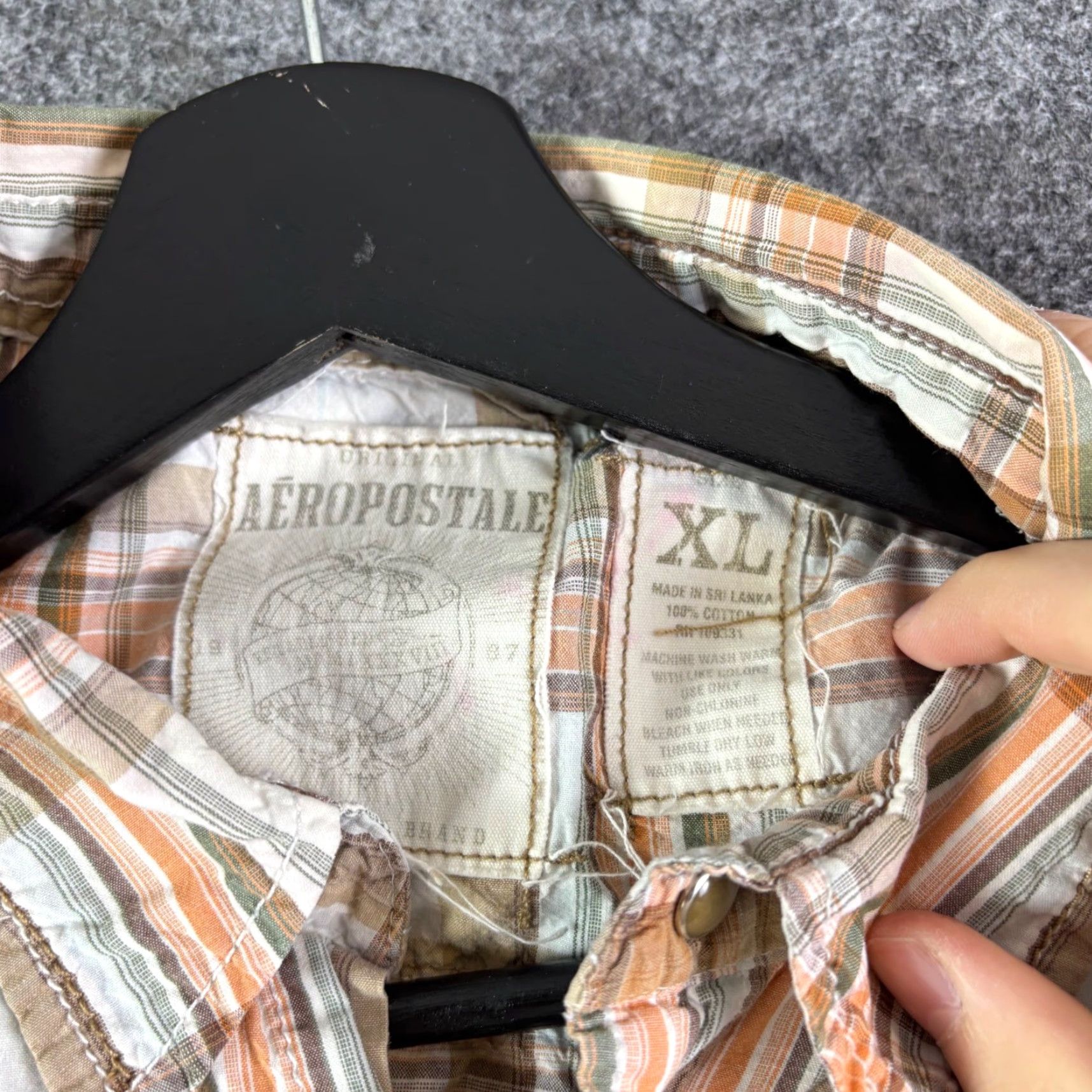 Aeropostale Aeropostale Plaid Button-Up Shirt Long Sleeve XL White Orange Tan Vintage 90s Mens Size US XL / EU 56 / 4 - 5 Thumbnail