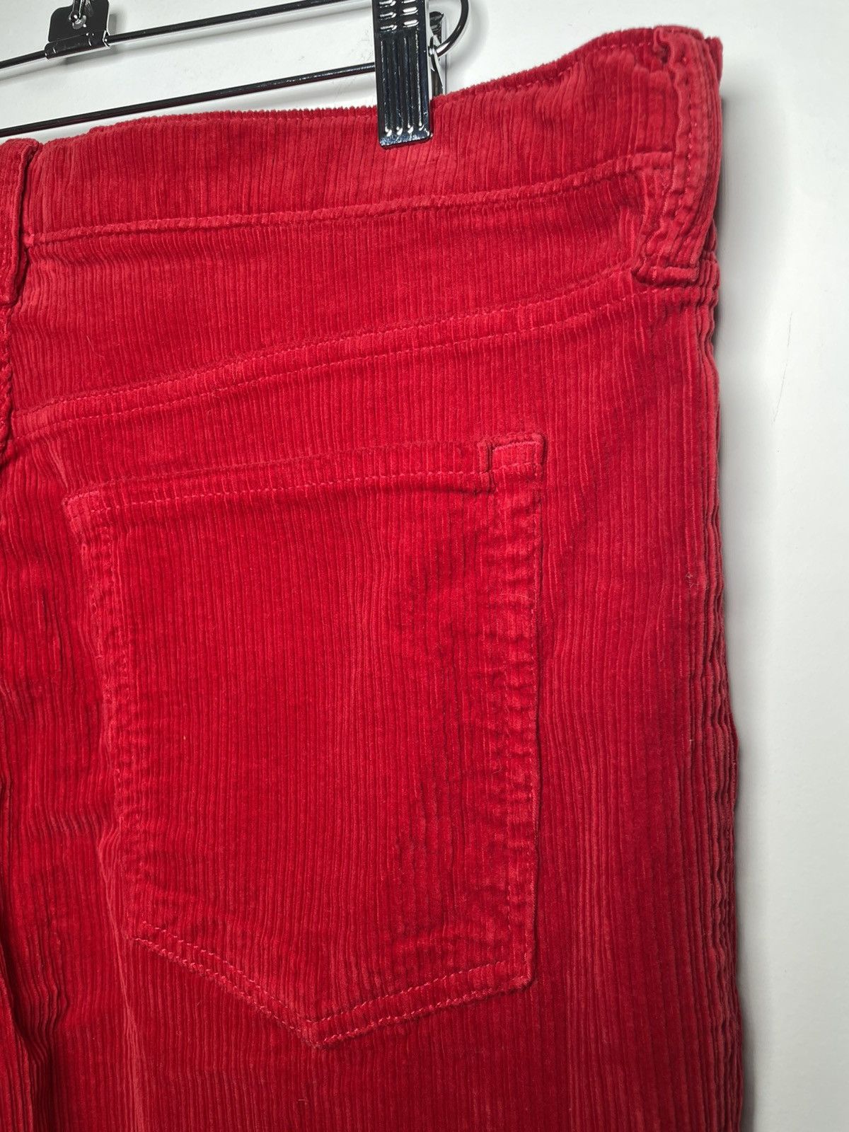 Banana Republic Banana Republic Red Corduroy Straight 32x31 Size US 31 - 12 Thumbnail