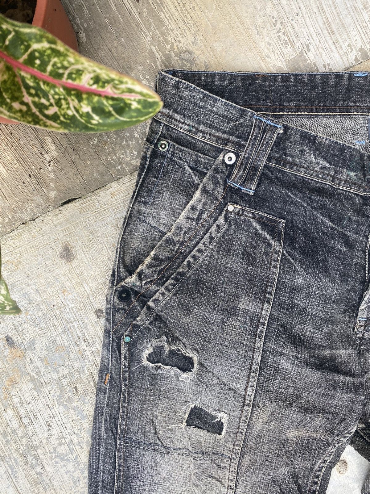 Armani Exchange Armani Exchange Patchwork Flare Jeans Size US 35 - 5 Thumbnail