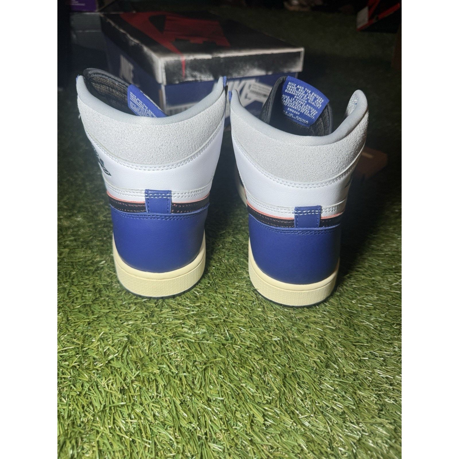 Jordan Brand Air Jordan 1 Retro OG High Rare Air - Deep Royal Blue Size 9 Size US 9 / EU 42 - 4 Thumbnail