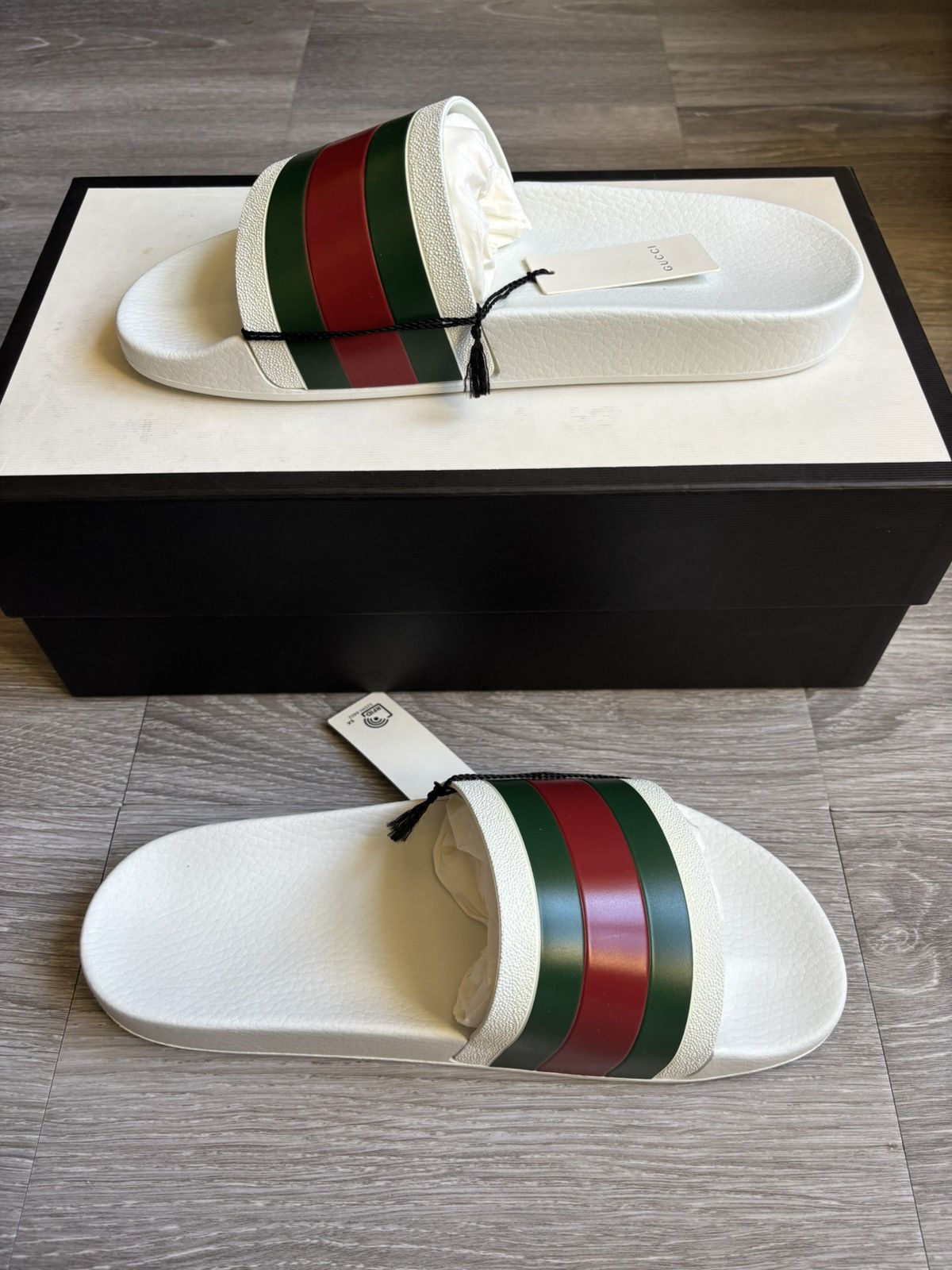 Gucci Gucci Slide “Pursuit 72” Size US 10 / EU 43 - 2 Thumbnail