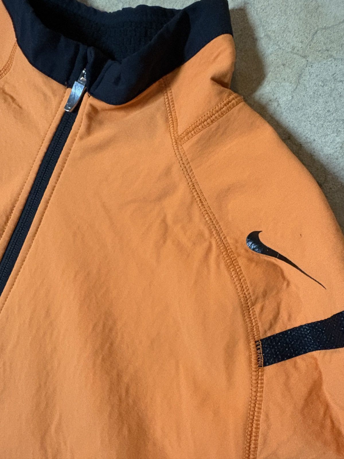 Nike VTG 00’s Nike Y2K Gorpcore Resistant Soft Shell Jacket Large Size US L / EU 52-54 / 3 - 3 Thumbnail