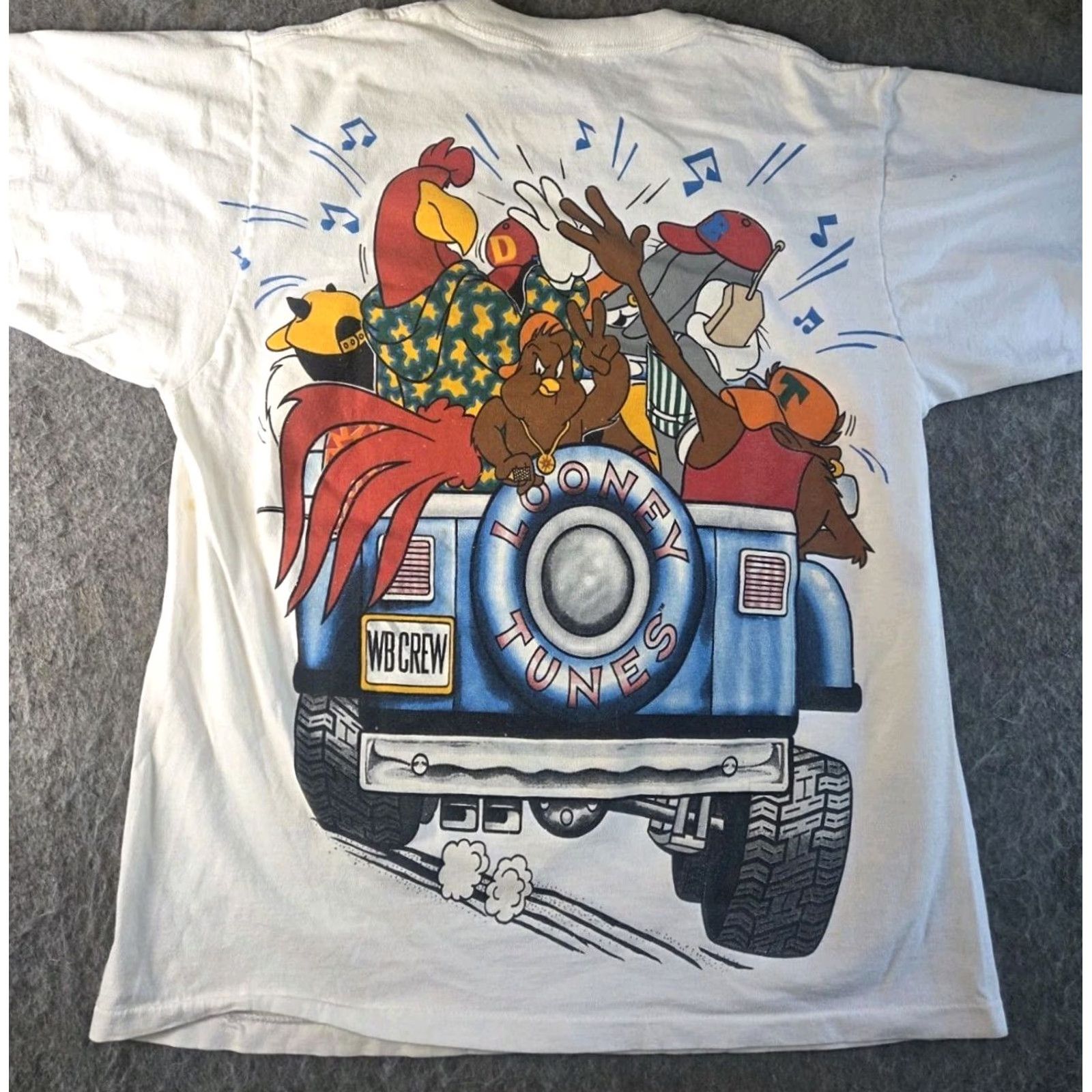 Vintage VINTAGE Looney Tunes T-Shirt Men Crew Neck Short Sleeve White Medium Bugs Bunny Distressed 4x4 Jeep WB Cartoon Size US M / EU 48-50 / 2 - 6 Thumbnail