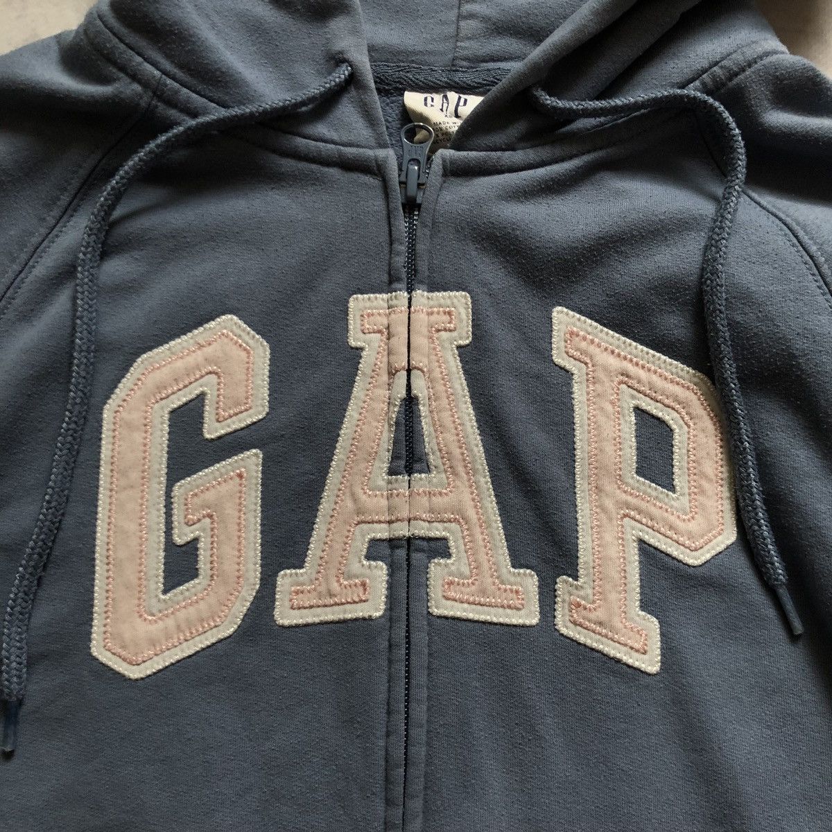 Designer × Gap Vintage GAP Hoodie Spellout Retro Skate Rock Y2K 90s Size S / US 4 / IT 40 - 3 Thumbnail