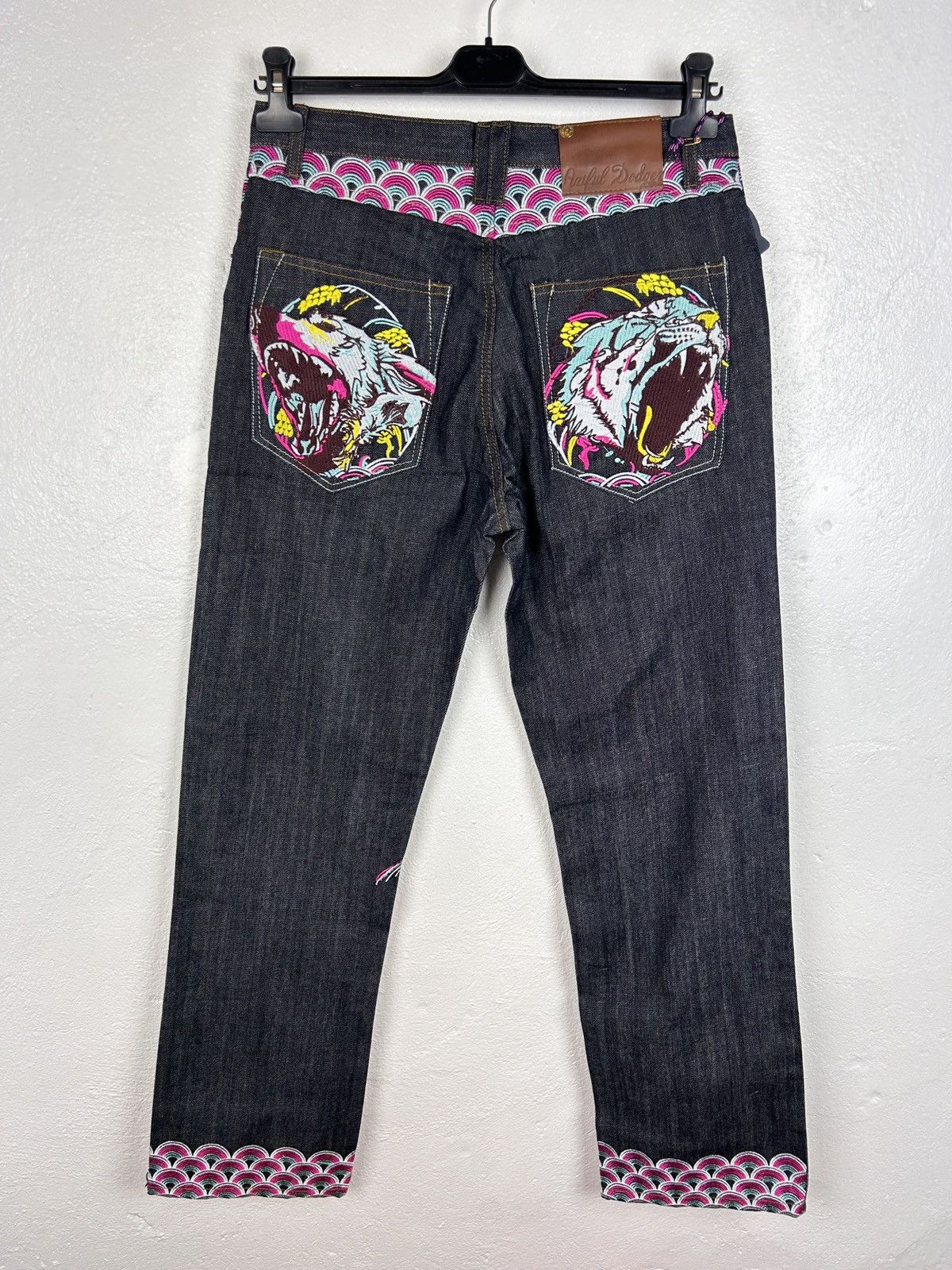 BNWT Vintage Artful Dodger All Over Embroidery Jeans 30