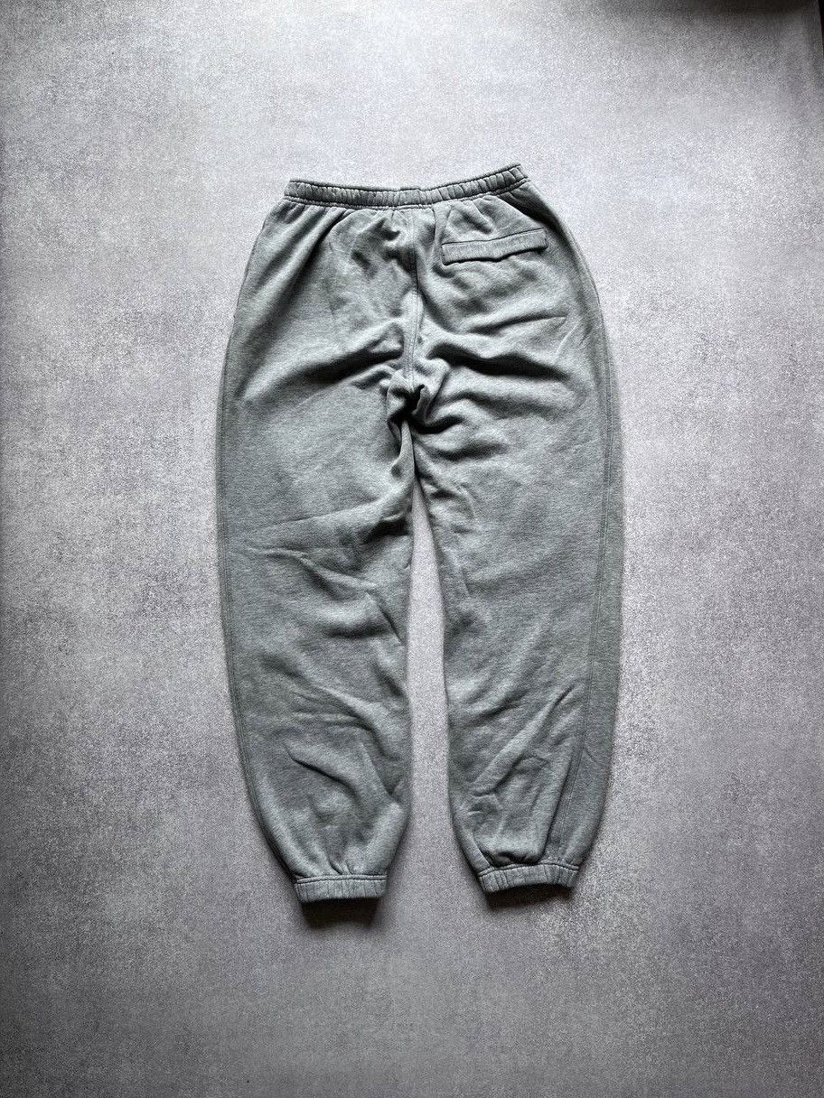 Nike × Vintage Vintage Nike Swoosh Baggy Sweatpants Y2K S Size US 31 - 3 Thumbnail