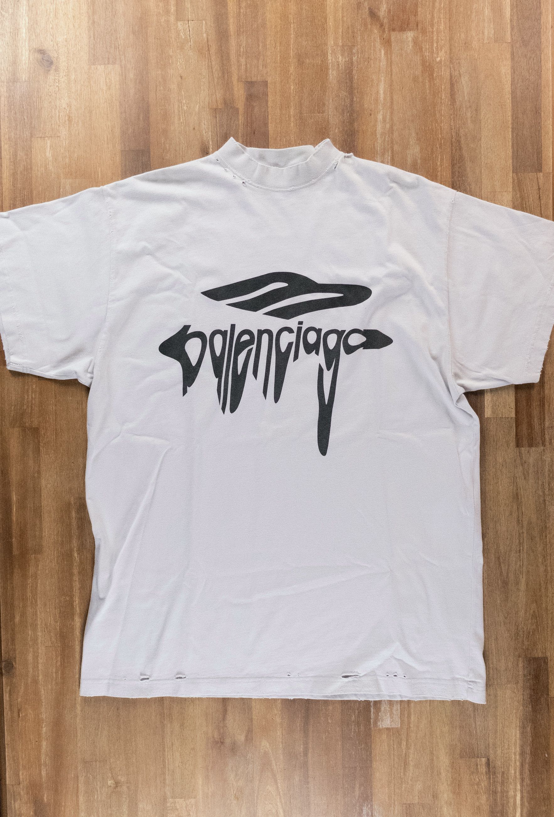 Balenciaga BALENCIAGA 3B Liquified white oversize t-shirt Size 1 q Size US S / EU 44-46 / 1 - 4 Thumbnail