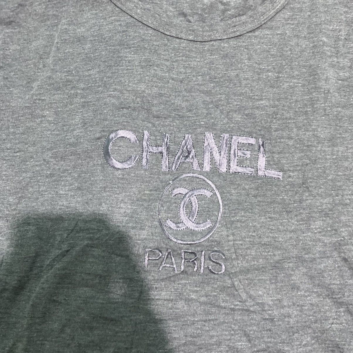 Vintage Vintage Chanel Classic Logo Tee Size US L / EU 52-54 / 3 - 2 Thumbnail