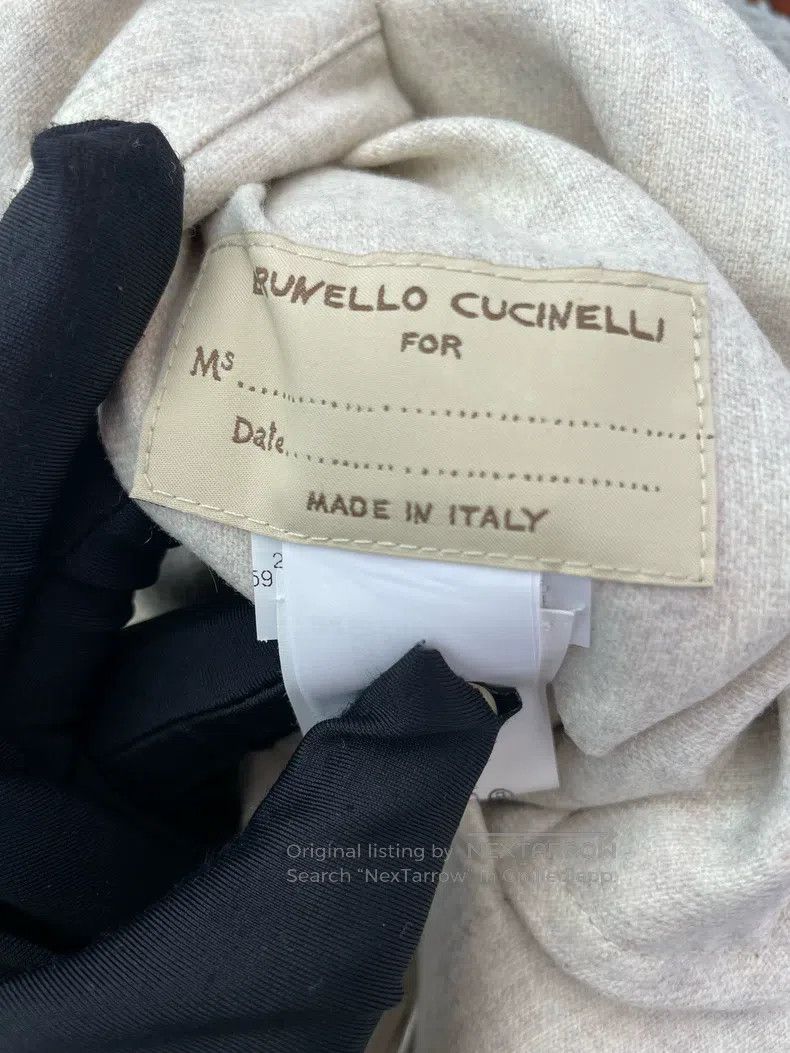Brunello Cucinelli Brunello Cucinelli Double-Sided Wearable Down Jacket - Bei Size XS / US 0-2 / IT 36-38 - 3 Thumbnail