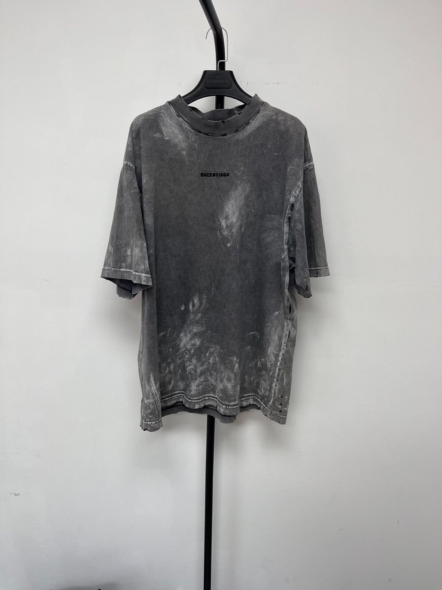 Balenciaga balenciaga logo embroidery short sleeve t-shirt Size US S / EU 44-46 / 1 - 1 Thumbnail
