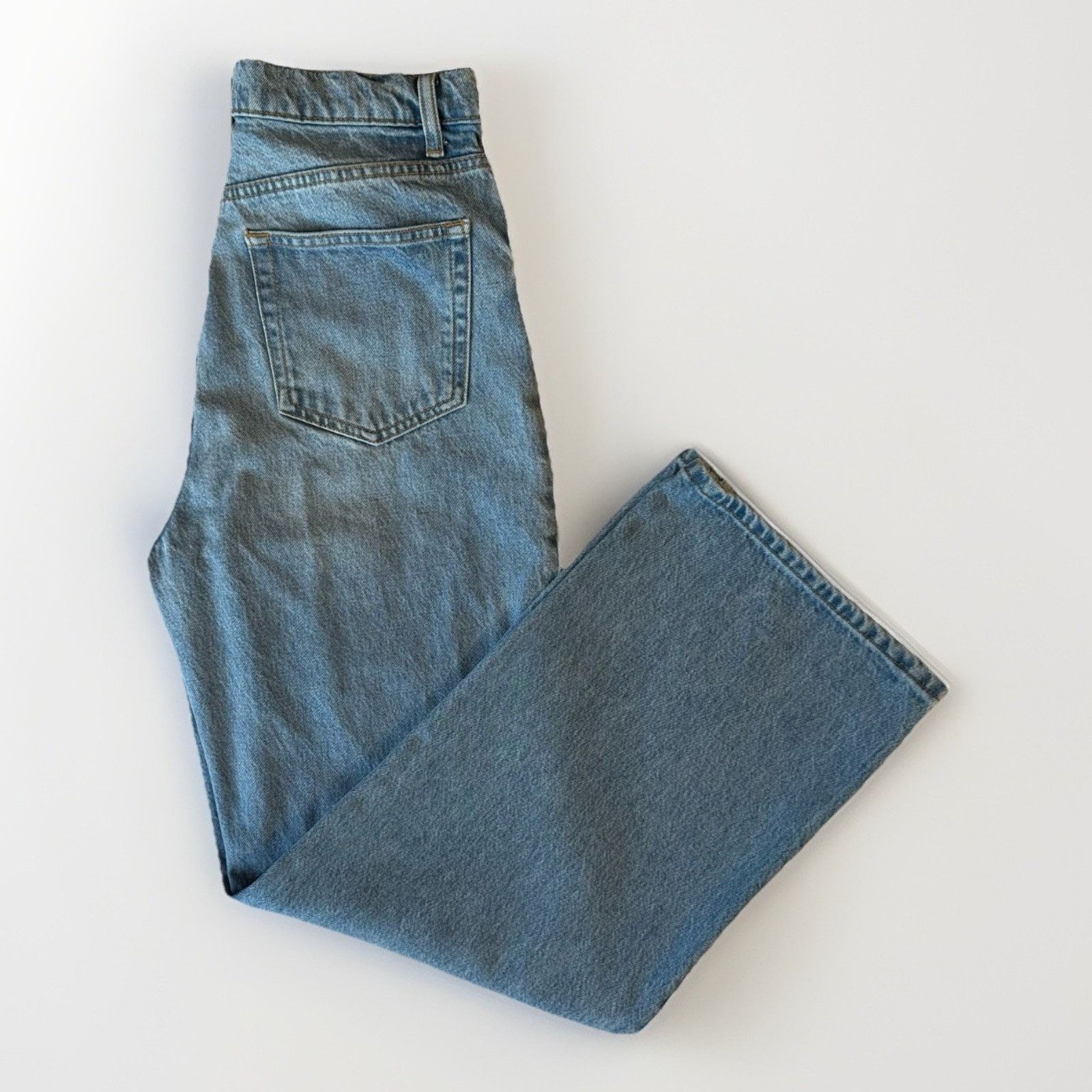 Reformation Reformation Wilder High Rise Wide Leg Cropped Jeans W 28 Size 28" / US 6 / IT 42 - 1 Thumbnail
