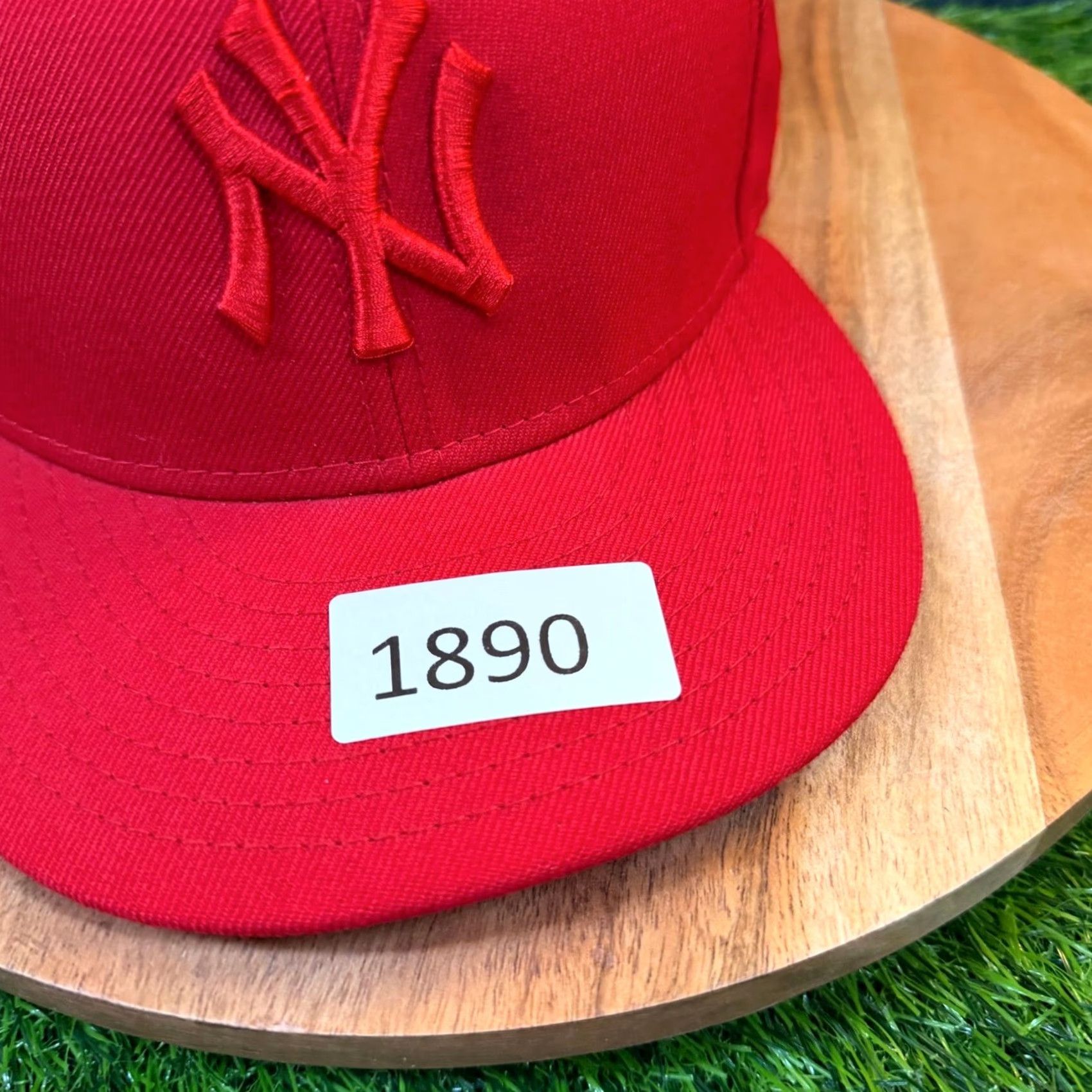 New Era VINTAGE New Era 59FIFTY New York Yankees Fitted Hat Red Tonal Logo MLB Cap Mens 7 Size ONE SIZE - 7 Thumbnail