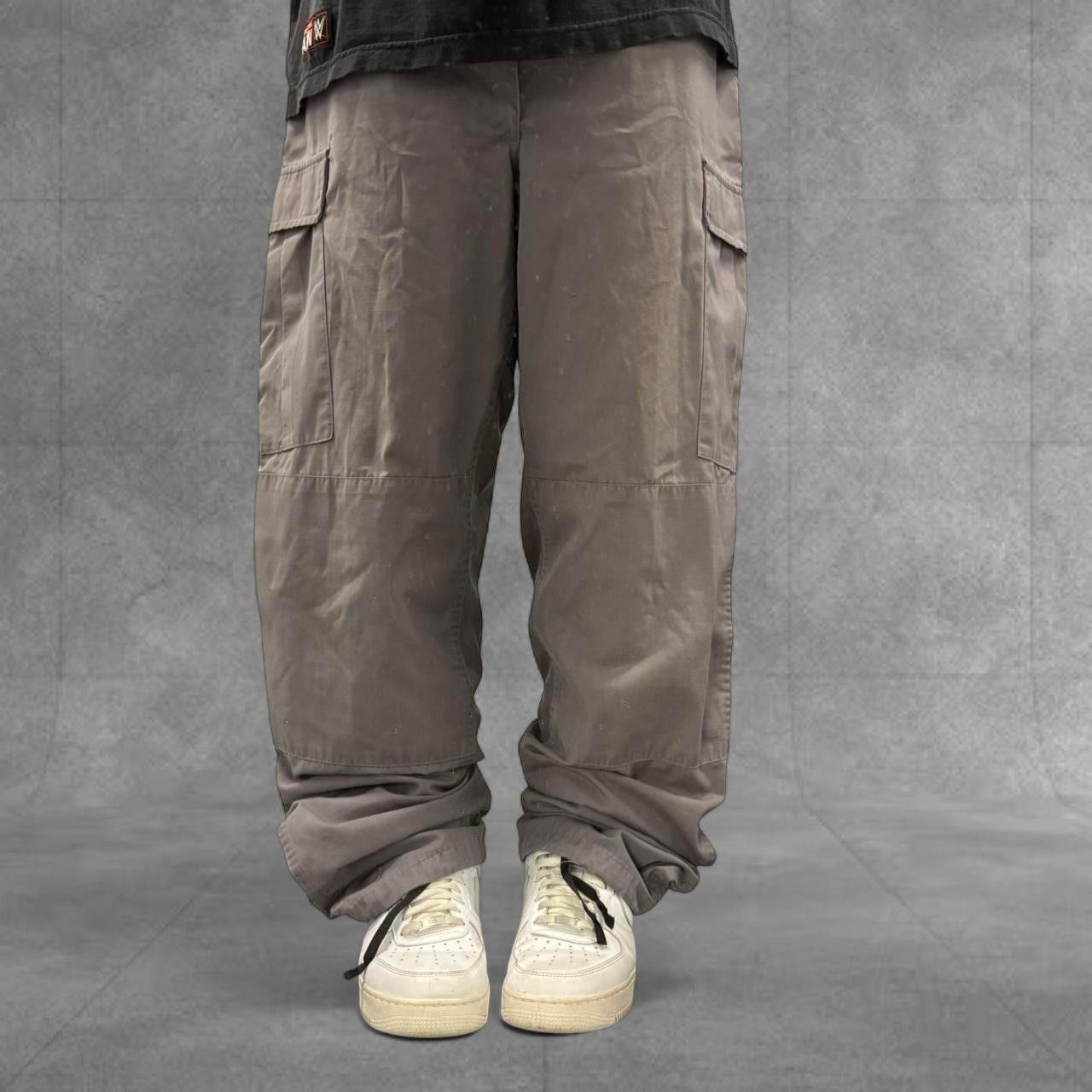 Vintage Crazy Vintage Y2K 2000s Grunge Baggy Propper Streetwear Style Grey Adjustable Waist Cargo Pants! Size US 36 / EU 52 - 1 Thumbnail