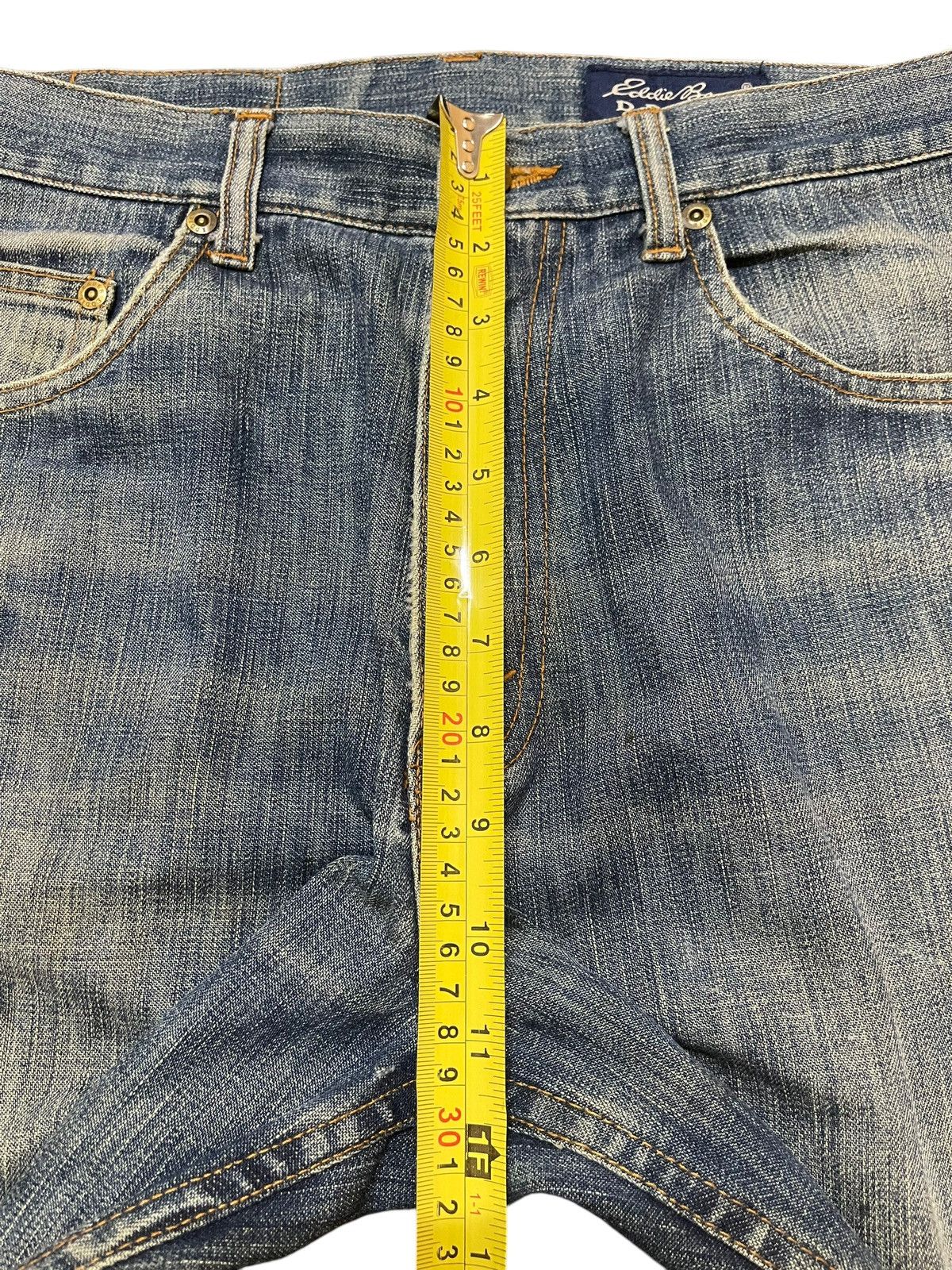 Eddie Bauer Vintage 90s Eddie Bauer Blue Faded Wash Wide Leg Baggy Jeans Size US 32 / EU 48 - 14 Thumbnail