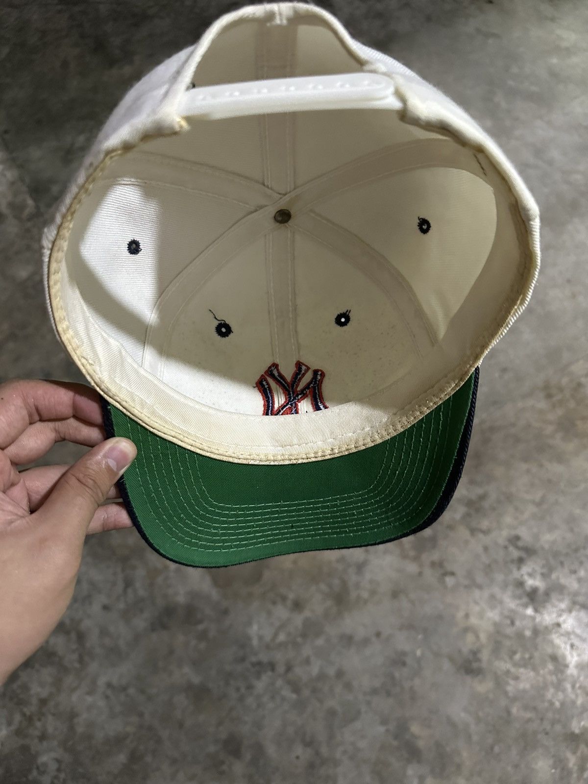 Sports Specialties × Vintage Vintage New York Yankees NY Sports Specialties Side Logo Hat Size ONE SIZE - 7 Thumbnail