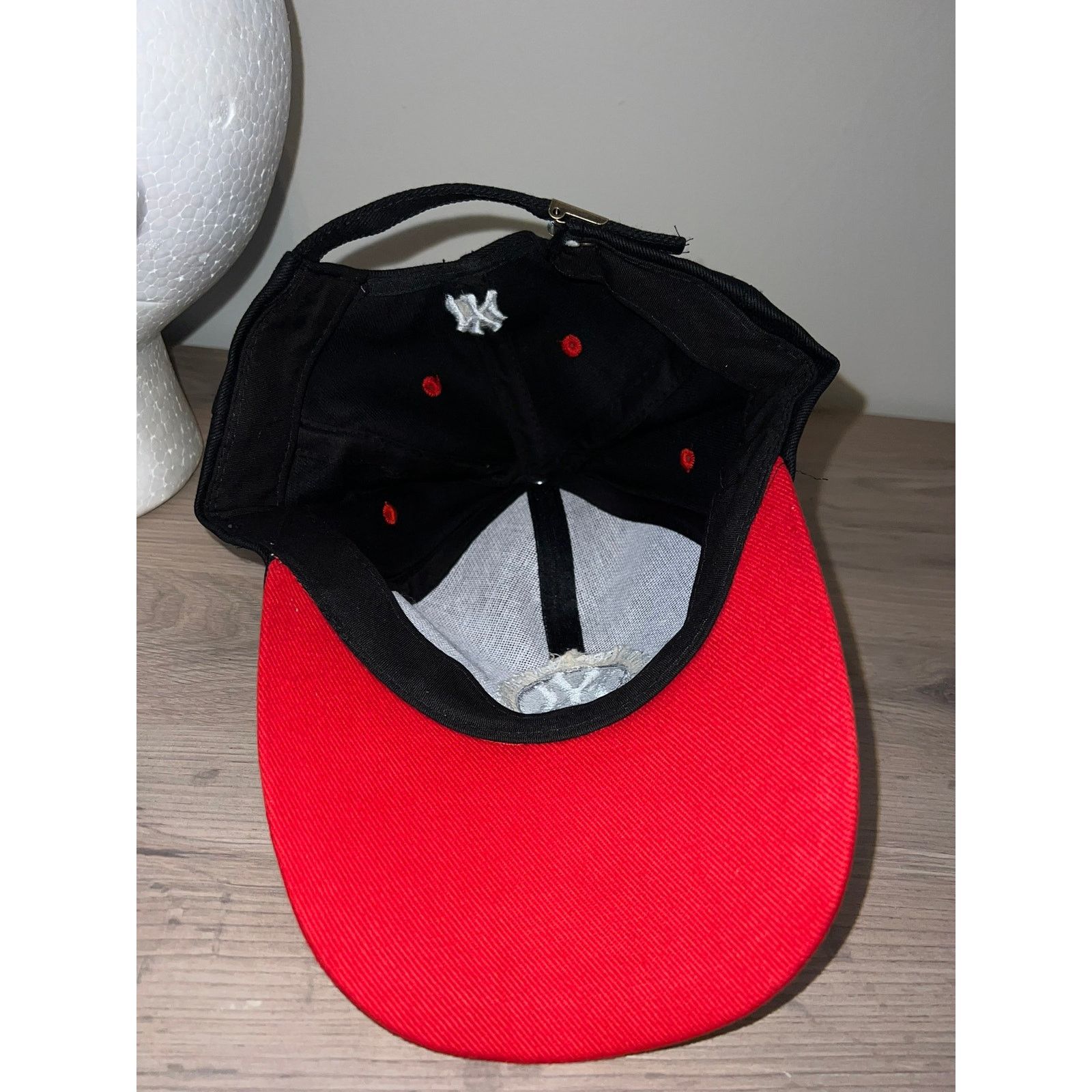 Vintage Y2K NY New York Yankees MLB Baseball Black Red Hat 2000s OS Size ONE SIZE - 7 Thumbnail