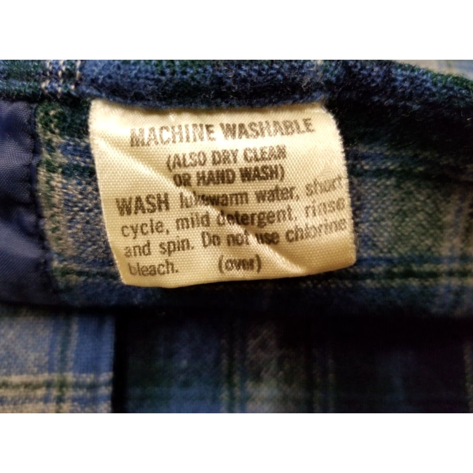 Pendleton VINTAGE Pendleton Wool Shirt Men L Blue Plaid Work Outdoors 100% Pure Virgin Wool Button-Up Shirt Mens Regular Large Blue Plaid 100% Wool Size US L / EU 52-54 / 3 - 6 Thumbnail