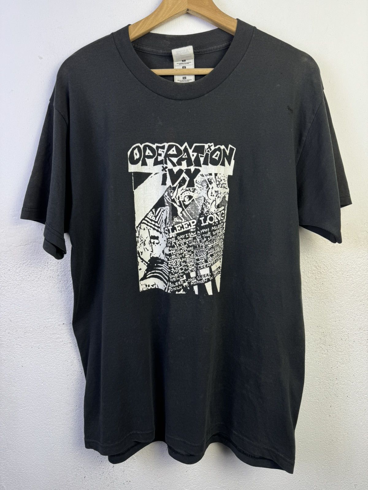 Band Tees Vintage 1990s Operation Ivy Punk Rock Tee Size US L / EU 52-54 / 3 - 1 Thumbnail