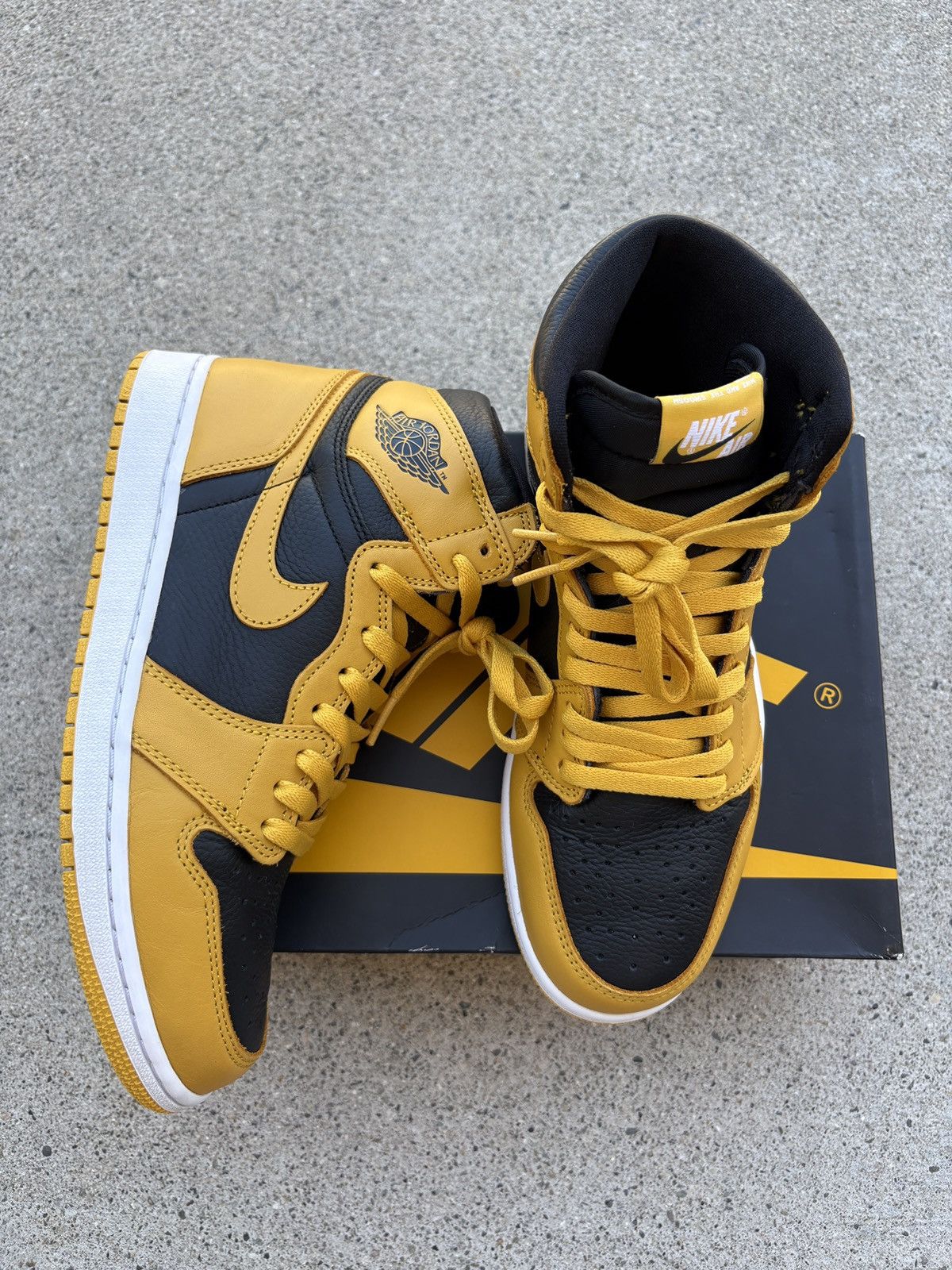 Jordan Brand Jordan 1 Retro High “Pollen” Size Men’s 8.5 Size US 8.5 / EU 41-42 - 6 Thumbnail