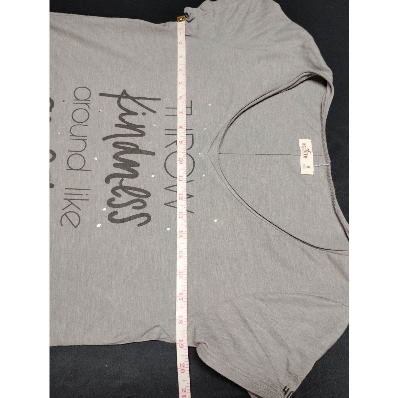 Hollister Hollister Gray V-Neck 'Throw Kindness Around Like Confetti' Size M / US 6-8 / IT 42-44 - 5 Thumbnail