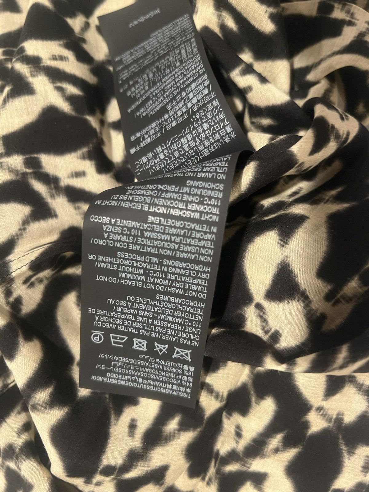 Saint Laurent Paris Saint Laurent men’s viscose shirt. 39/15.5. $1350 Size US M / EU 48-50 / 2 - 10 Thumbnail