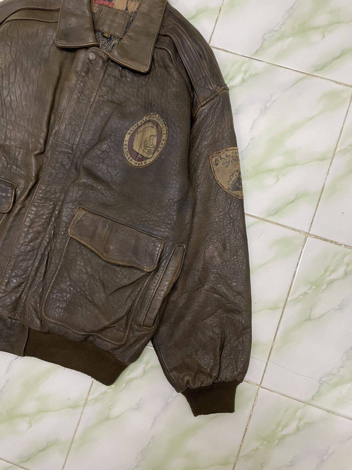 Indian Motorcycle Vintage Indian Motorcycle Flying Tigers Leather Jacket 50s Size US XL / EU 56 / 4 - 11 Thumbnail
