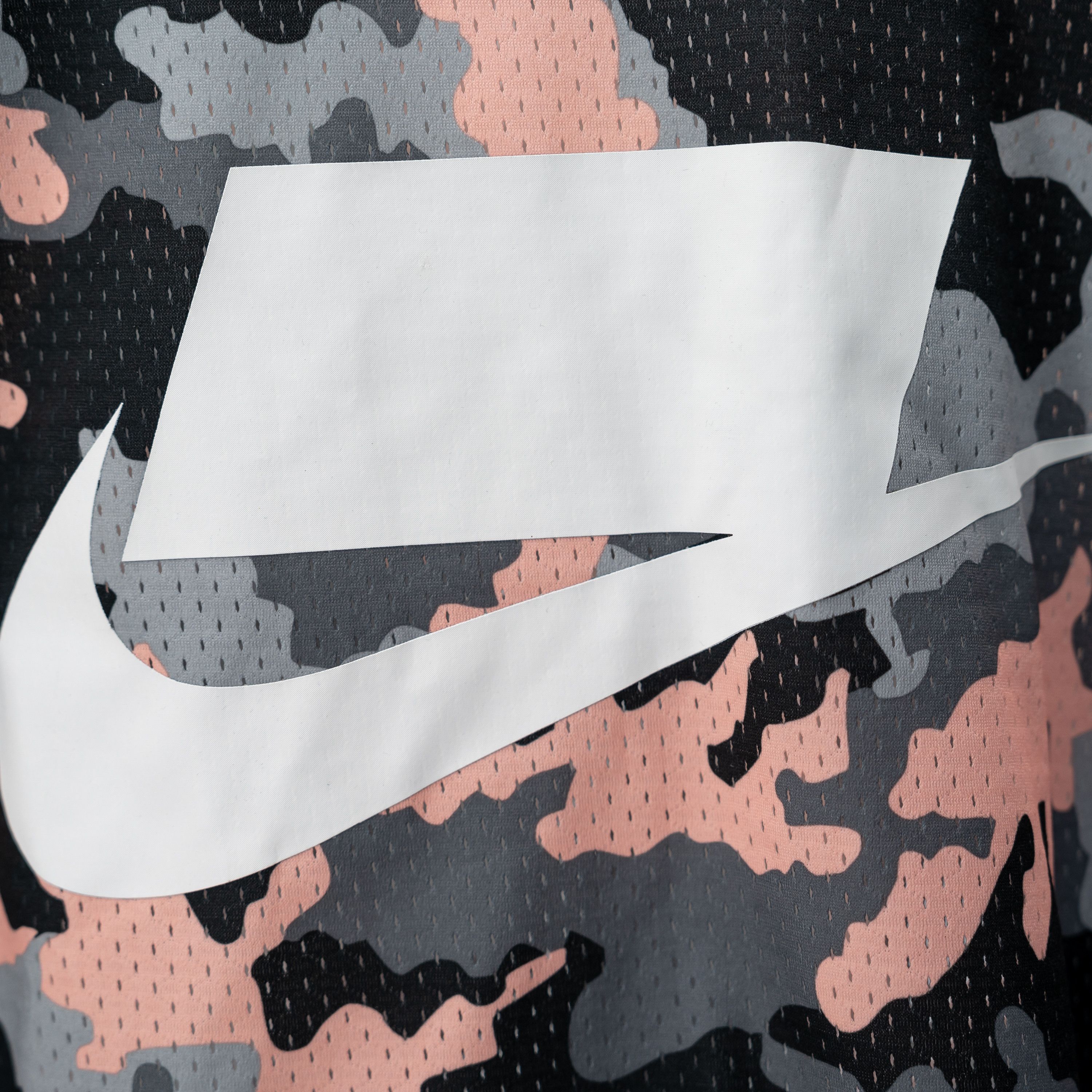 Nike Size M - Nike NSW Mesh shirt top Pink Camo 928627-060 Tee Size US M / EU 48-50 / 2 - 4 Thumbnail