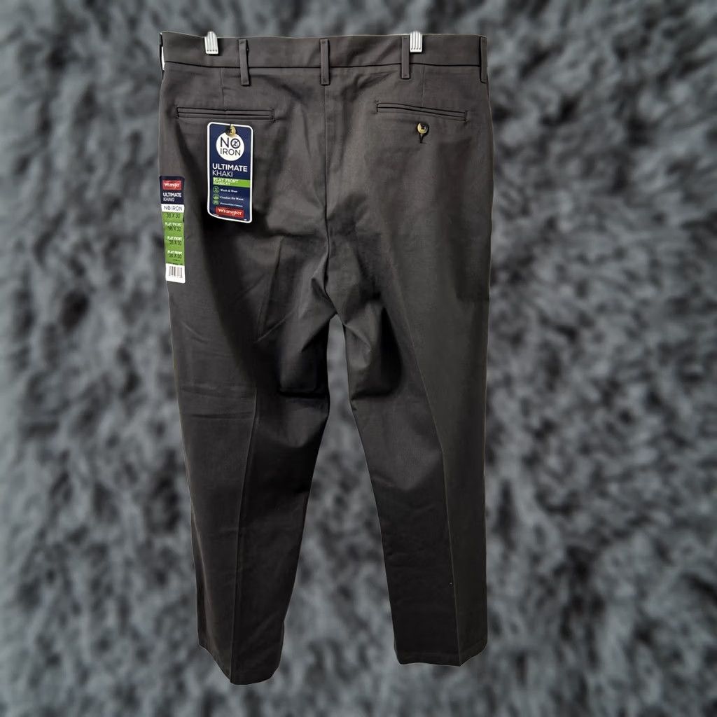 Wrangler Wrangler Ultimate Khaki Pants Mens 36x30 Gray Classic Flat Front Zip Button Casual Workwear Size US 36 / EU 52 - 1 Thumbnail