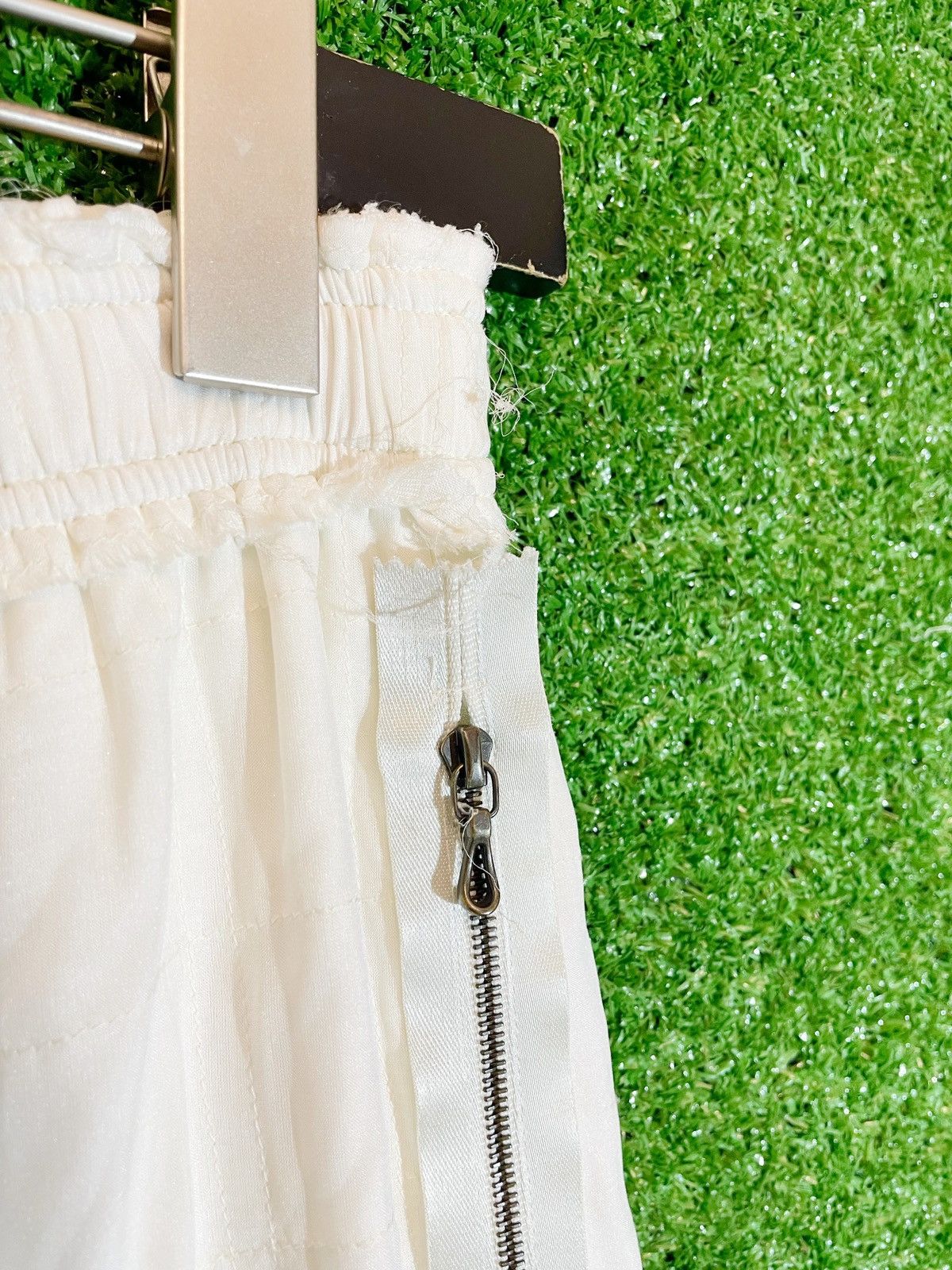 Designer × Lanvin Lanvin Women Viscose/Silk & Brass White Skirt Size M RiRi Size 27" / US 4 / IT 40 - 3 Thumbnail