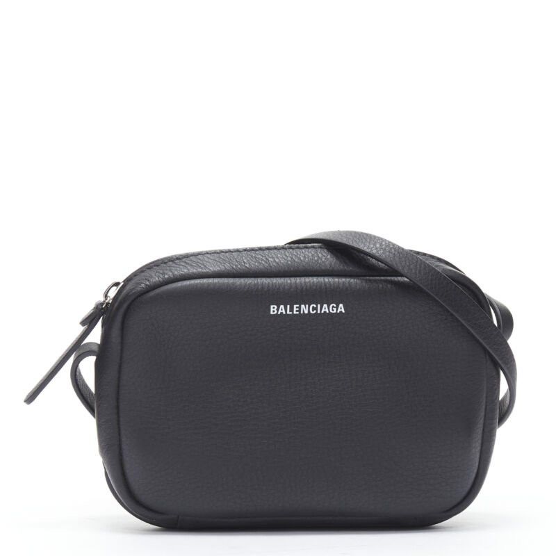 Balenciaga new BALENCIAGA Demna Everyday Camera XS black leather logo print crossbody bag Size ONE SIZE - 1 Thumbnail