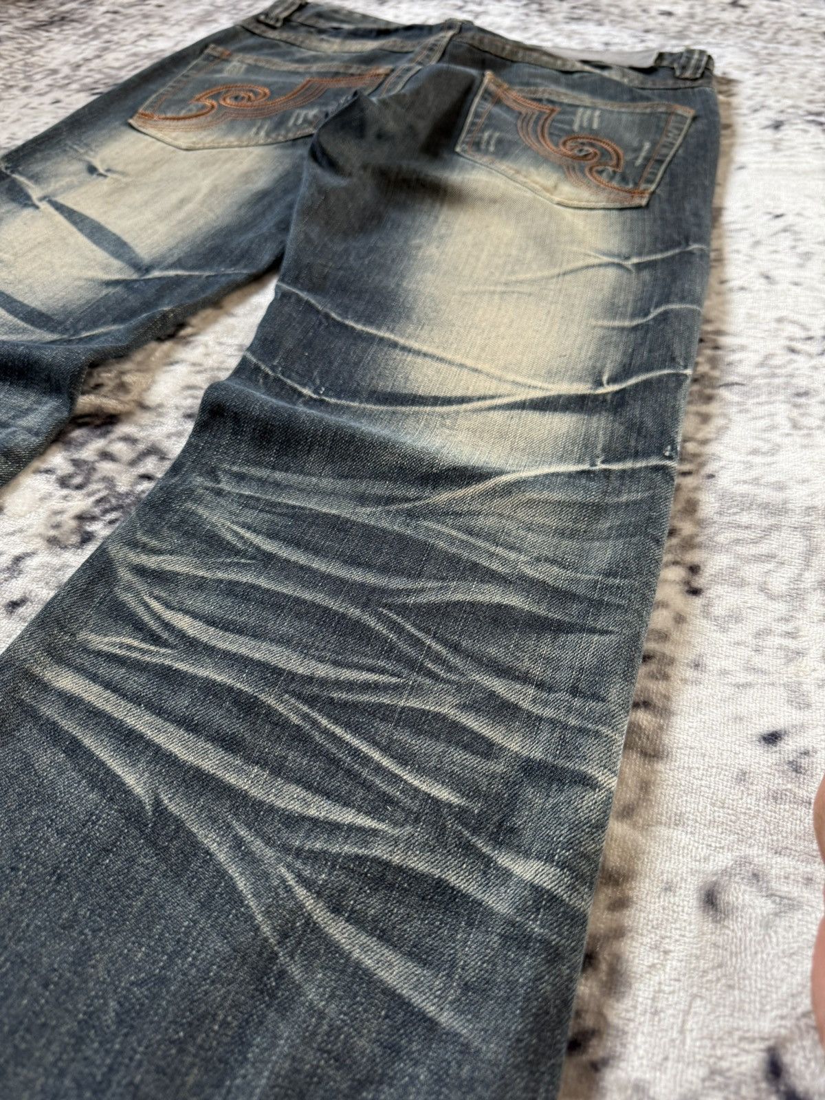Japanese Brand Tokyo Underground Studded Mud Wash Flared Jeans Size US 30 / EU 46 - 21 Thumbnail