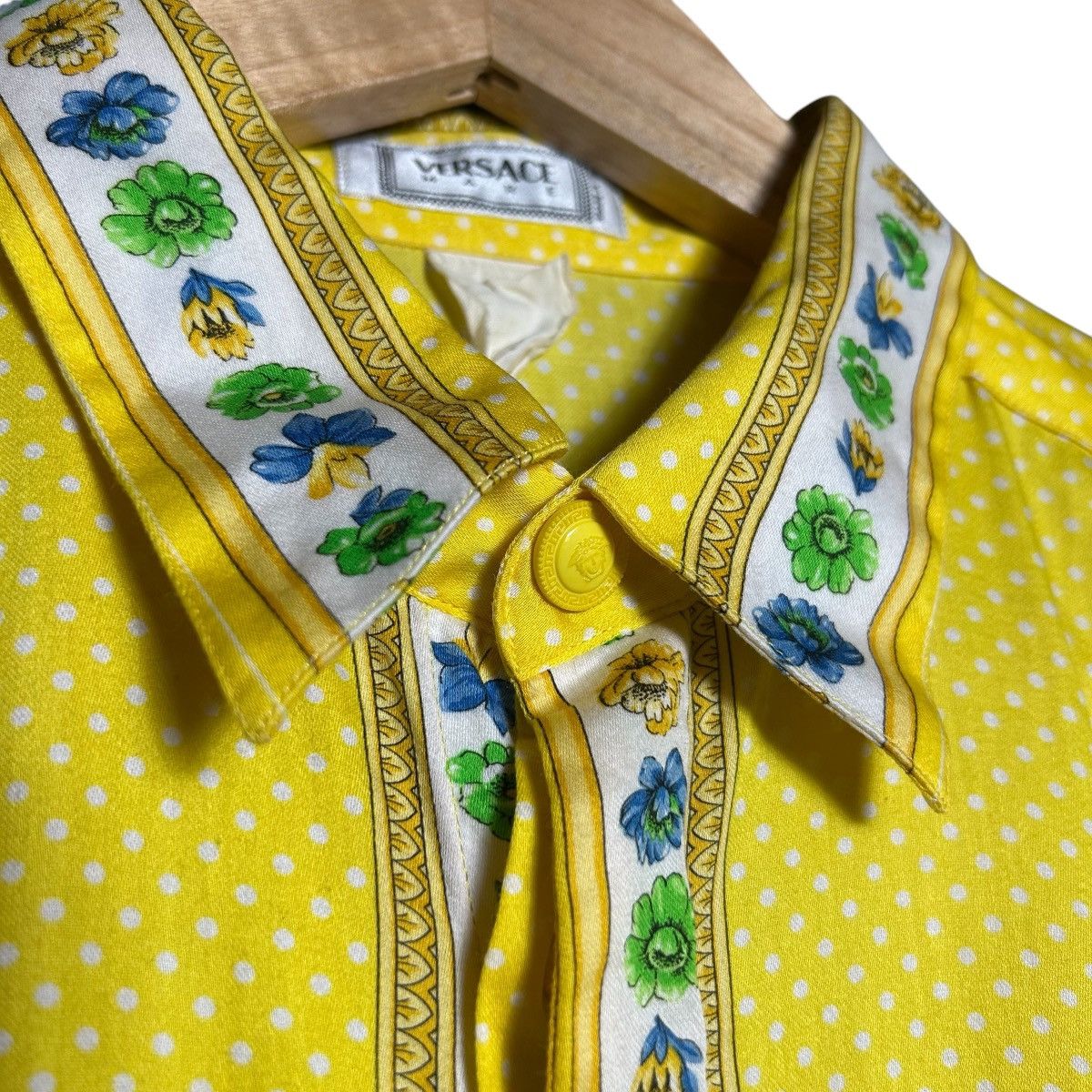 Versace × Vintage Vintage 90s Versace Shirt Size US XL / EU 56 / 4 - 4 Thumbnail