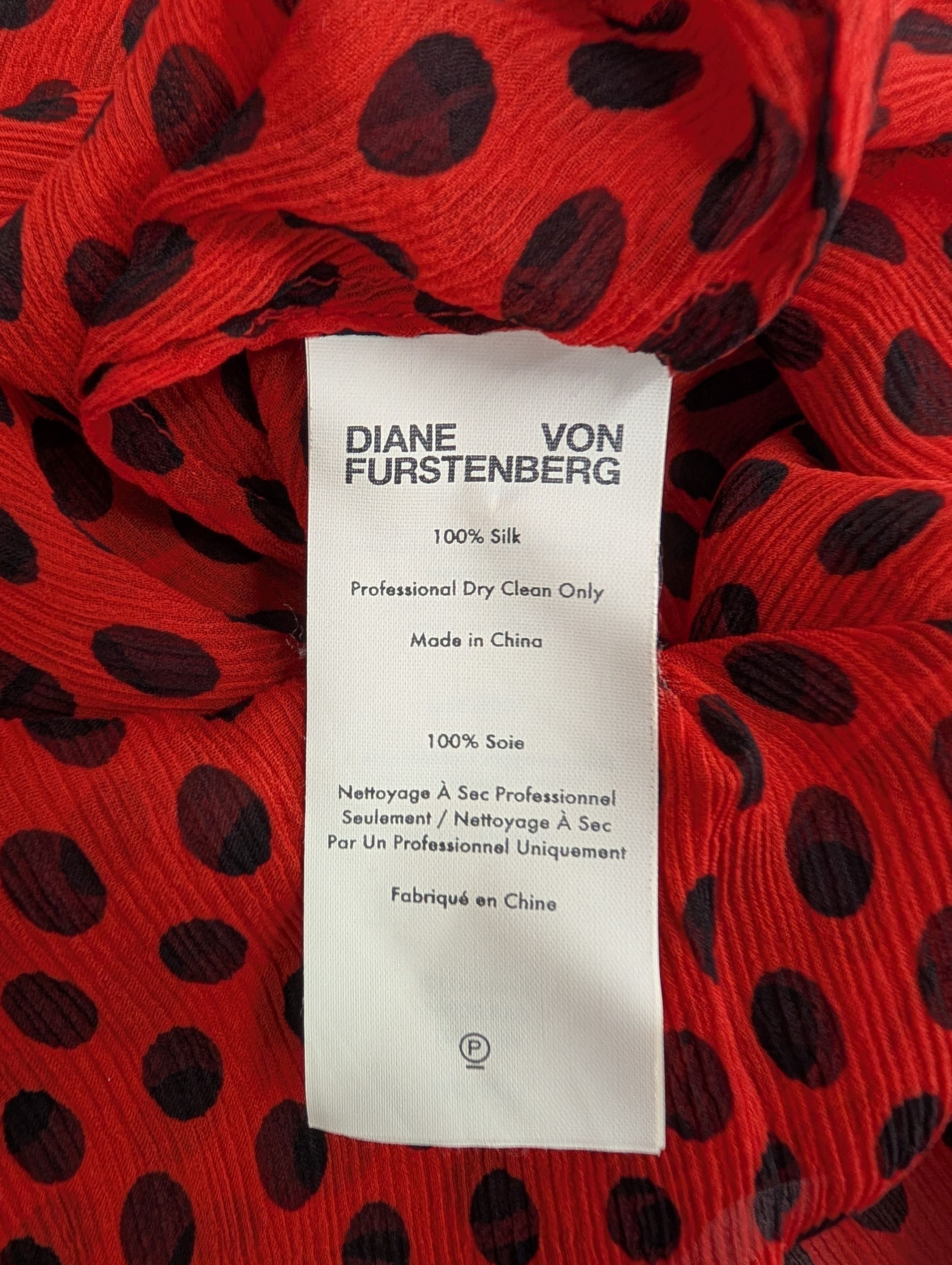 Diane von Furstenberg Red Polkadots Sheer Short Sleeve Top Size XS / US 0-2 / IT 36-38 - 5 Thumbnail