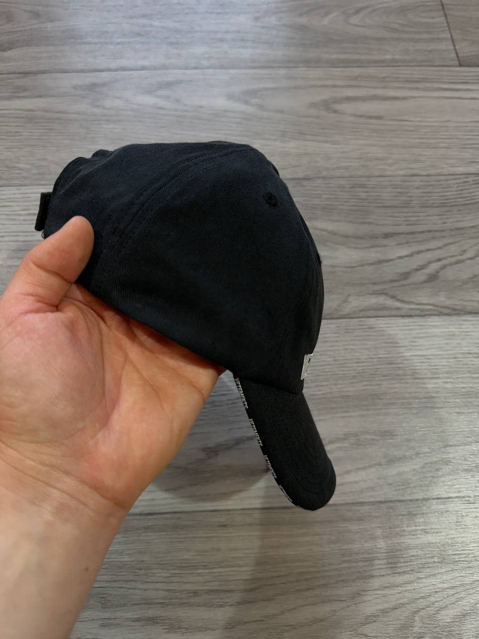 Reebok × Vetements Vetements Reebok Logo Embroidered Cotton Twill Baseball Cap Size ONE SIZE - 4 Thumbnail