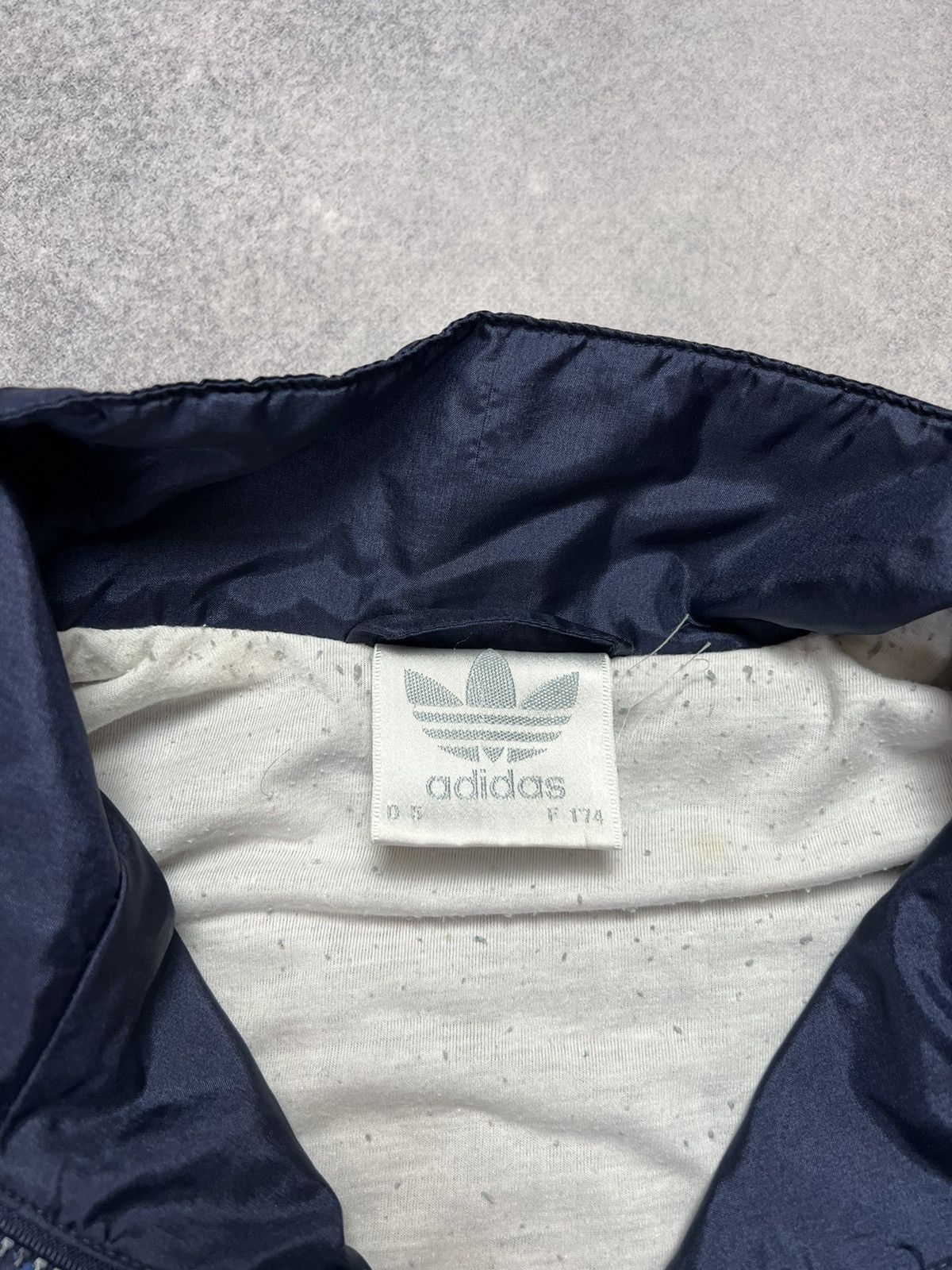 Adidas Vintage Adidas Retro 90s Nylon Track Suit Y2K Light Jacket Size US M / EU 48-50 / 2 - 8 Thumbnail
