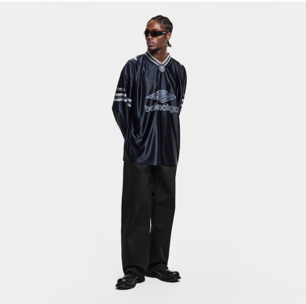 Balenciaga [34] 1390$ Spring26 Japanese Curved Knee denim pants Size US 34 / EU 50 - 4 Thumbnail