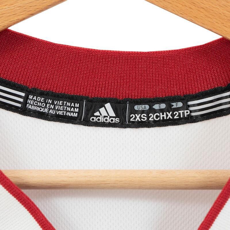 Adidas × NBA Adidas NBA Miami HEAT 2011 Away LeBron James Swingman Jersey Size US XXS / EU 40 - 3 Thumbnail