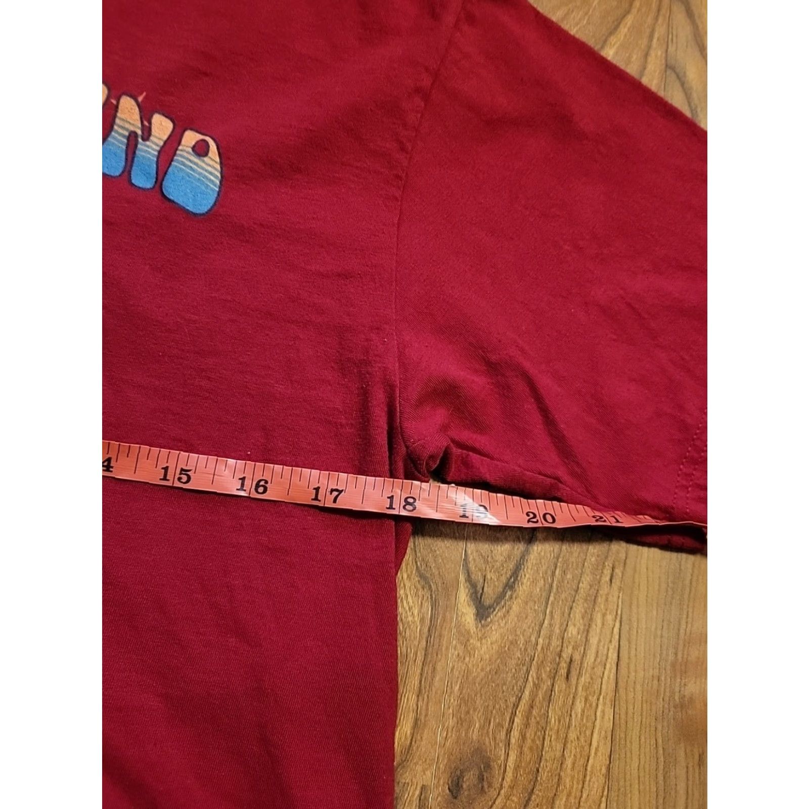 Port & Company VINTAGE Jimmy Buffet Salt Shaker Port & Company T-Shirt Red M Mens Short Sleeve Cotton Crew Neck 90s Parrots Size US M / EU 48-50 / 2 - 5 Thumbnail