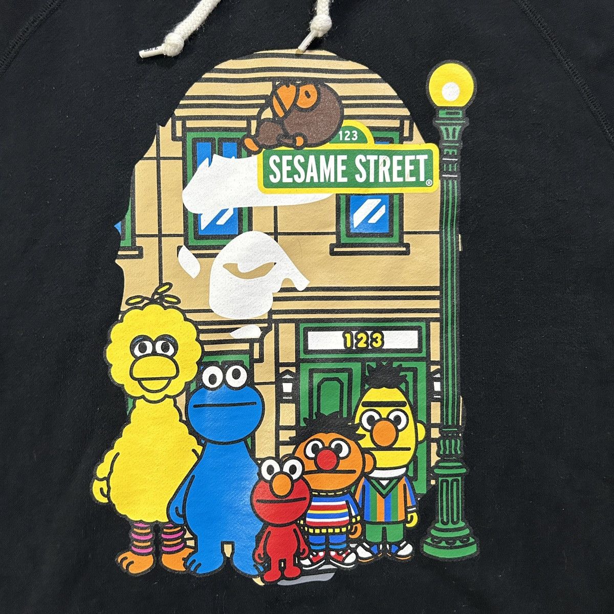 Bape BAPE × Sesame Street Pullover Hoodie Size US M / EU 48-50 / 2 - 2 Thumbnail