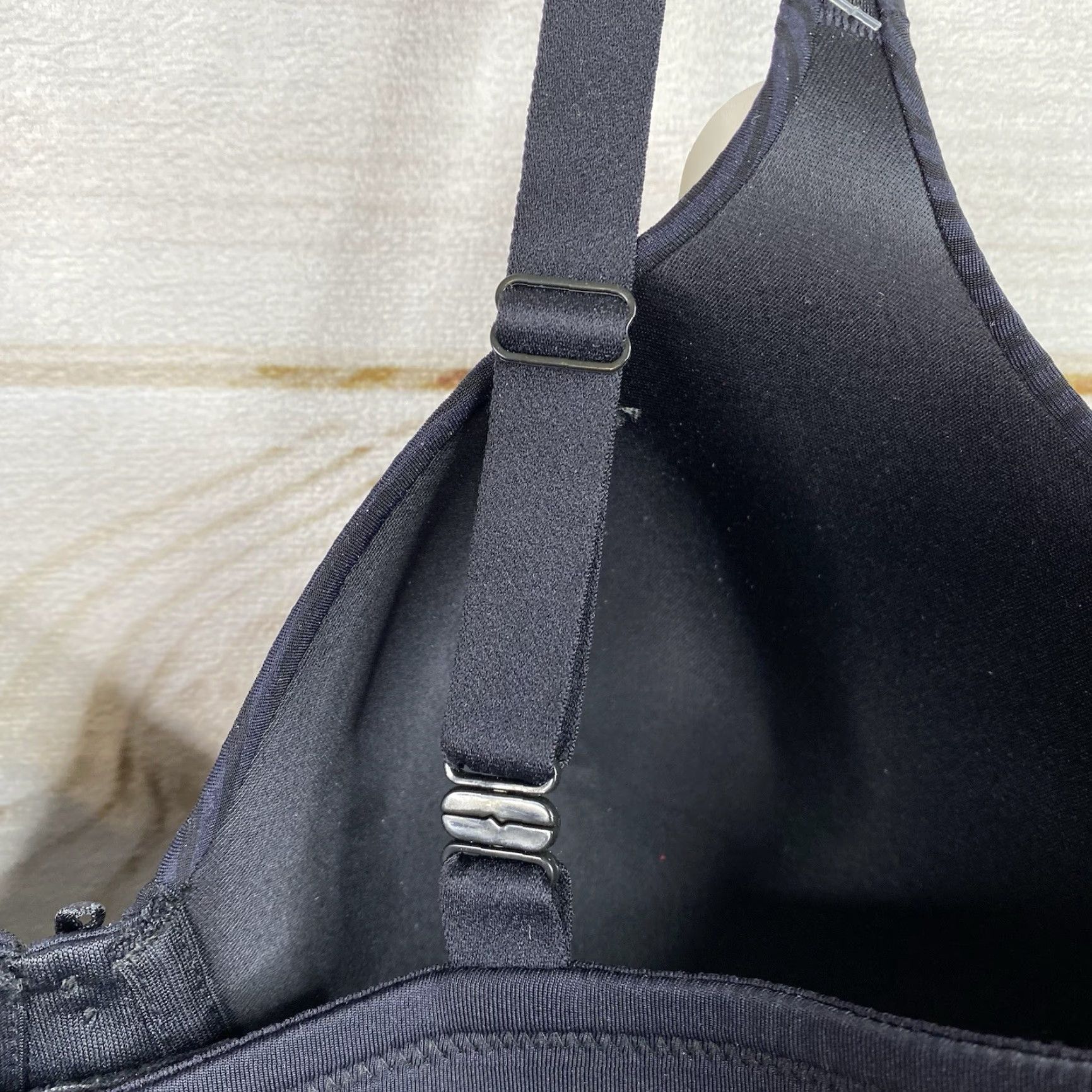 Vintage Radiant By Vanity Fair Bra 36D Black Striped Straps Convert 2 Ways NWT Size ONE SIZE - 6 Thumbnail