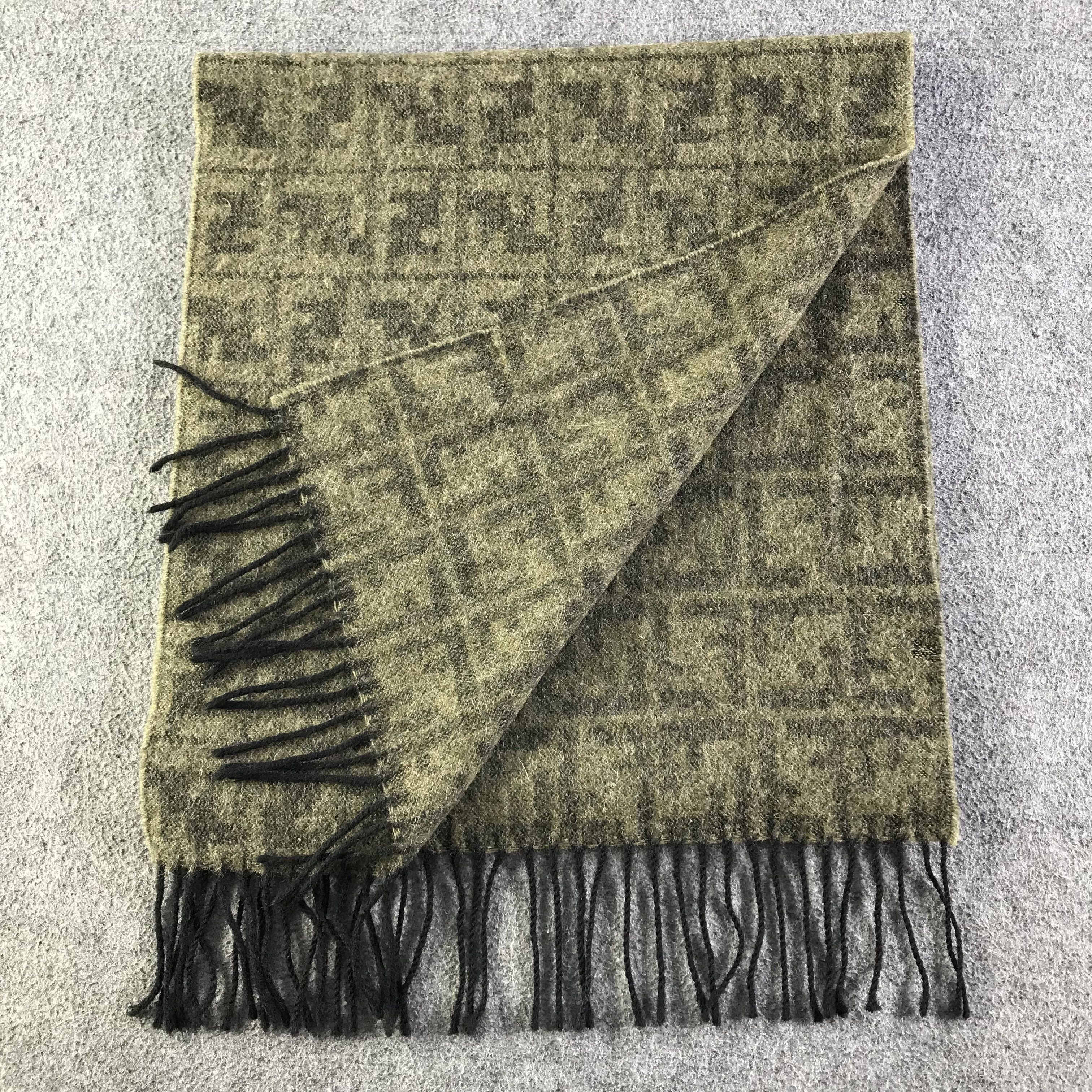Fendi Fendi Scarf / Muffler / Neckwear SS1468 Size ONE SIZE - 4 Thumbnail