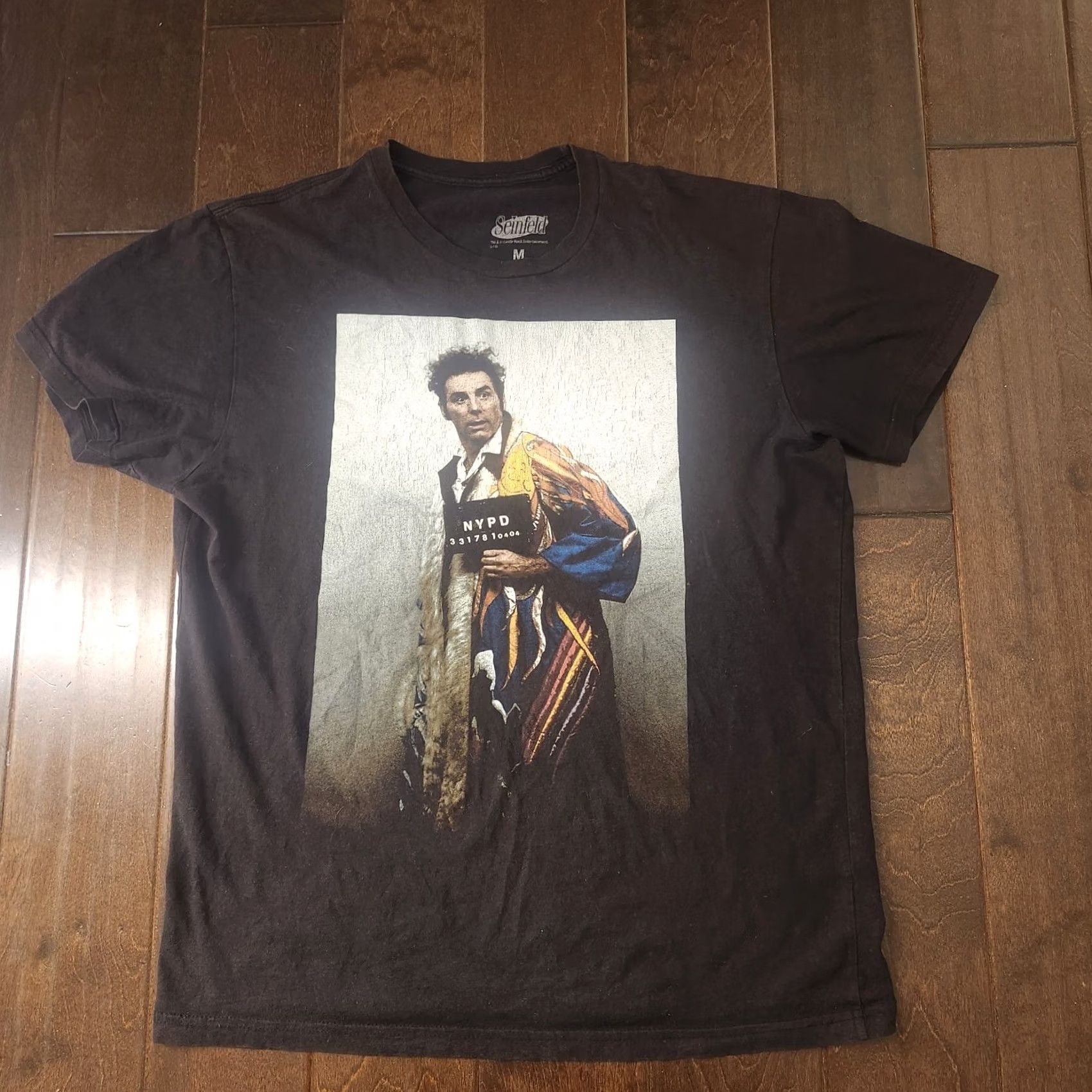 Vintage VINTAGE Seinfeld Kramer Mugshot T Shirt Mens M Black Graphic Tee Castle Rock Size US M / EU 48-50 / 2 - 2 Thumbnail