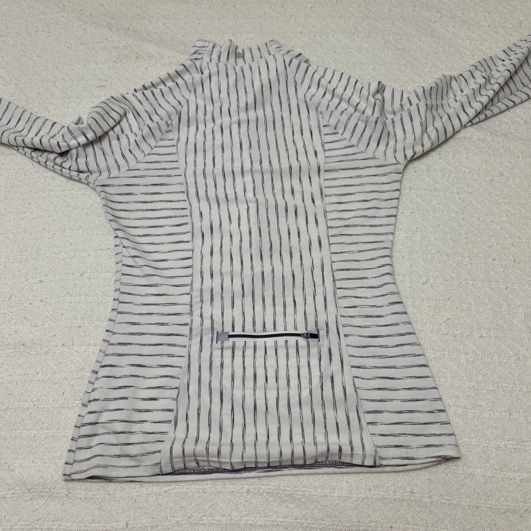 Athleta VINTAGE Athleta Striped Elite Half Zip Shirt Women S White Longsleeve Thumb Holes Yoga Run Activewear Pullover Slim Regular Weekend? Size S / US 4 / IT 40 - 7 Thumbnail
